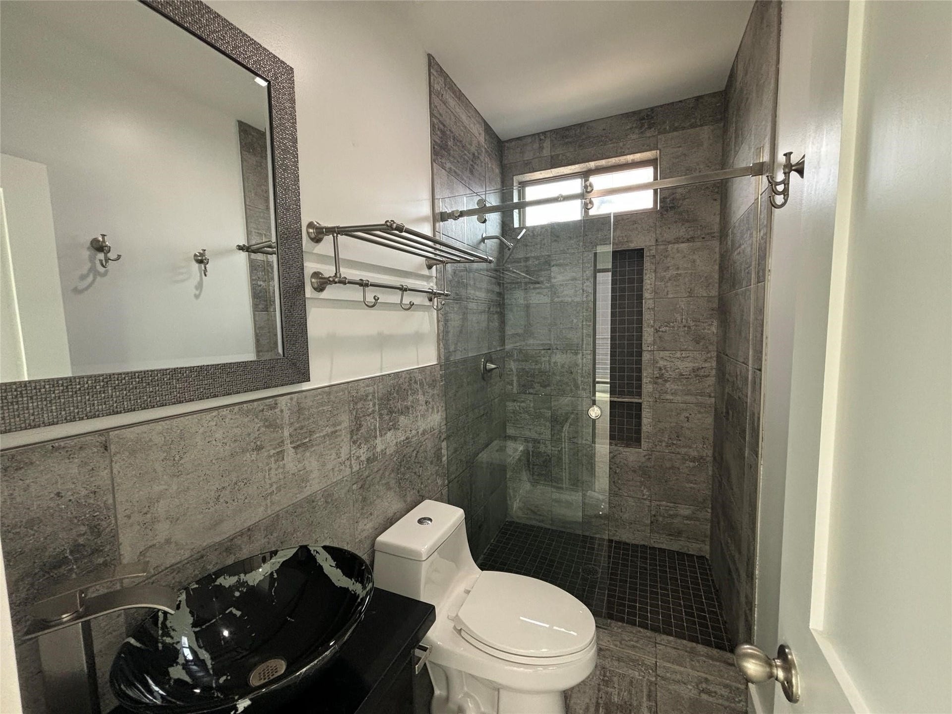 1708 Winter Street, Houston, TX 77007 1708 Winter Street, Houston, TX 77007