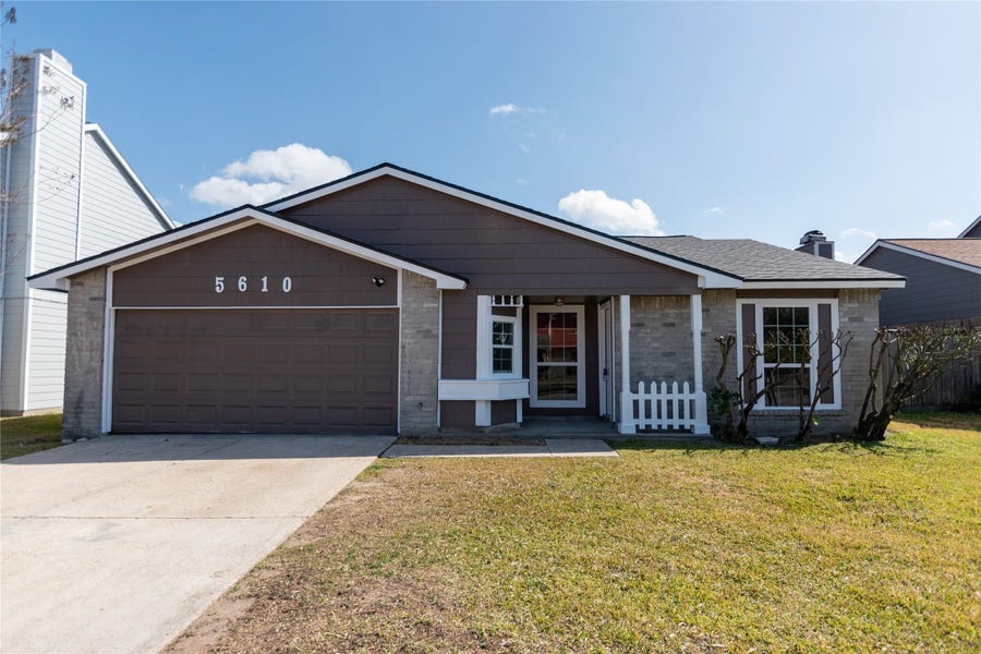 Property photo for 5610 Wallis Trail Court, Houston, TX