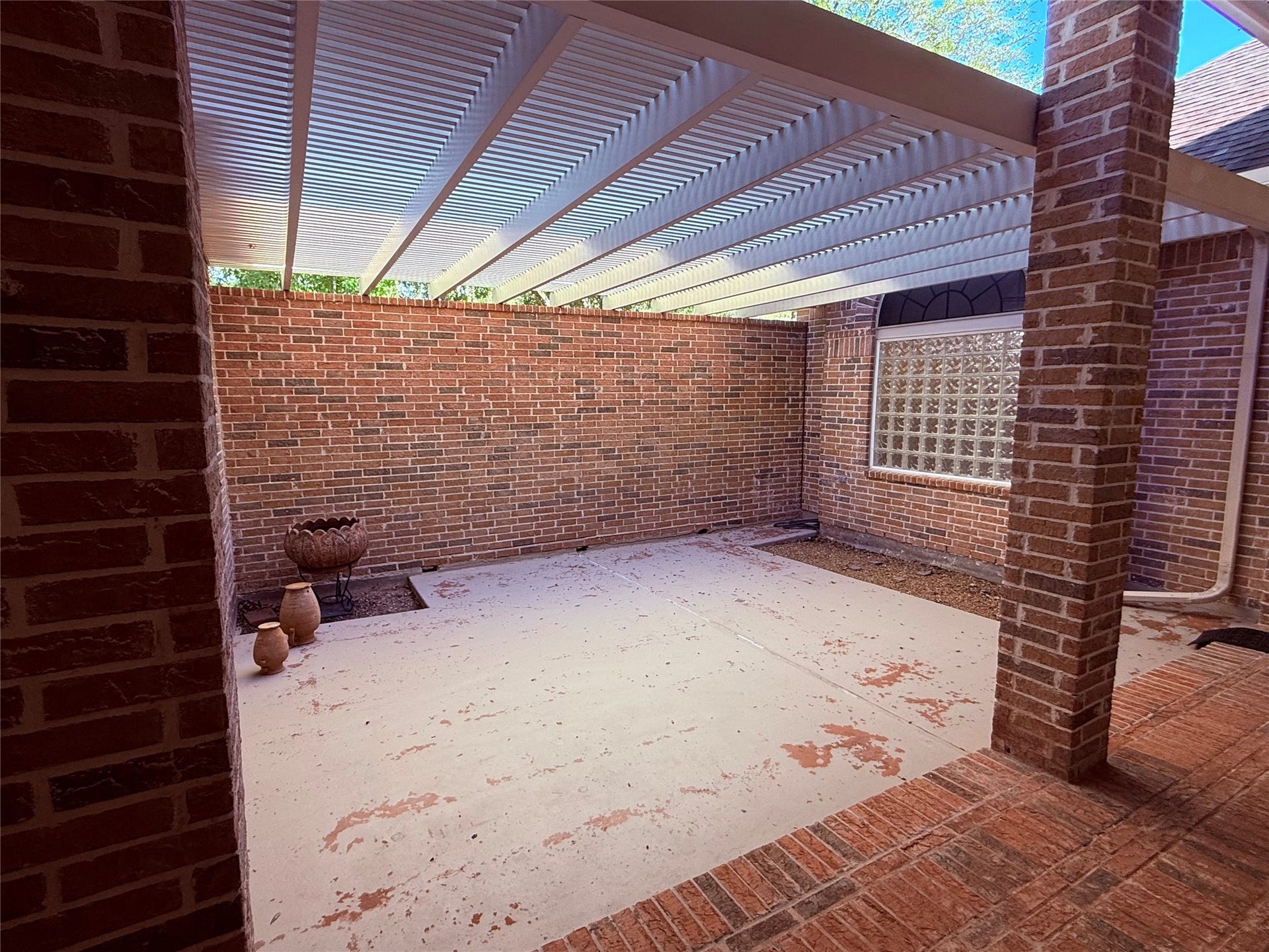 8746 Rippling Water Drive, Sugar Land, TX 77479 8746 Rippling Water Drive, Sugar Land, TX 77479