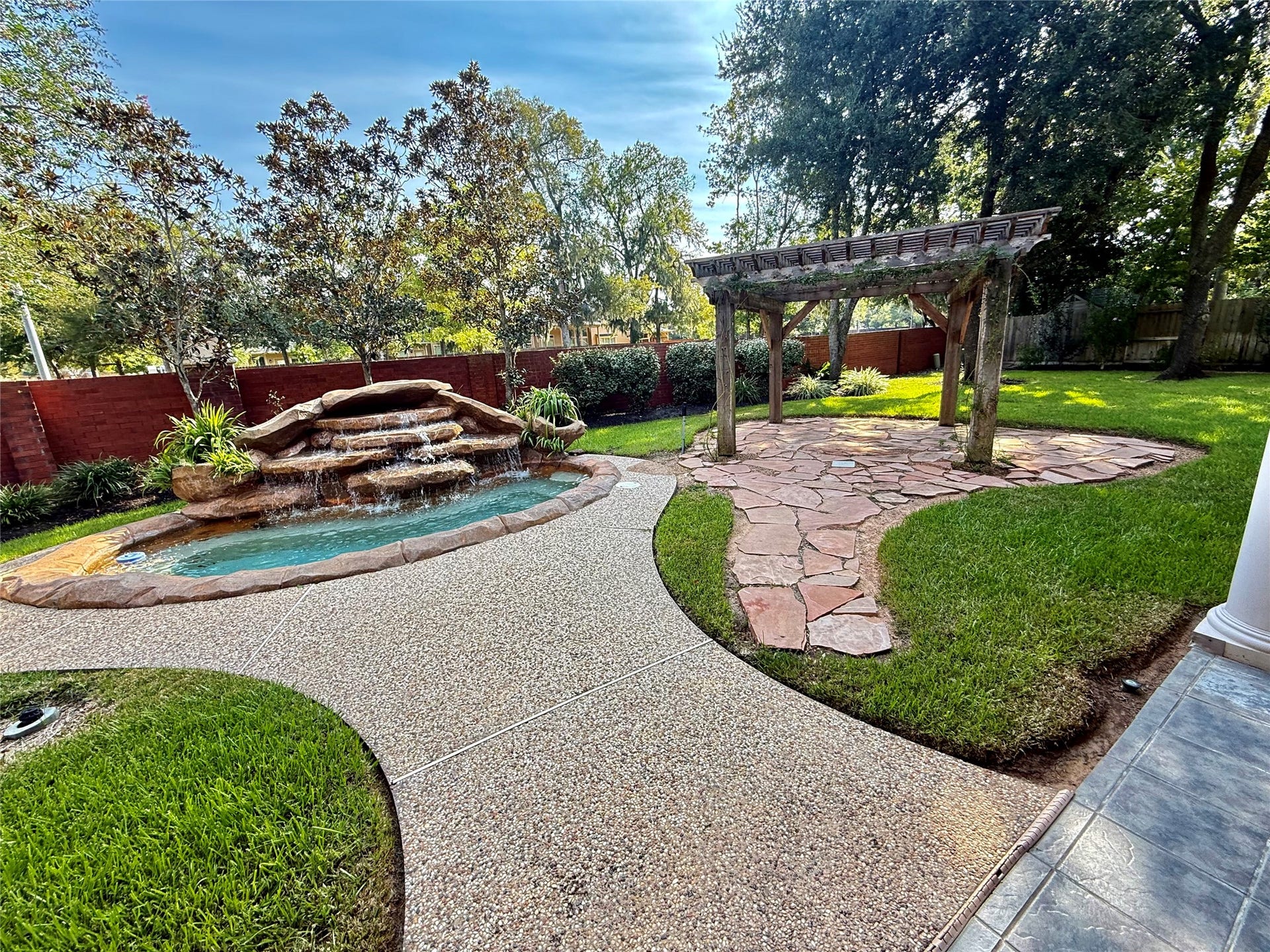 8746 Rippling Water Drive, Sugar Land, TX 77479 8746 Rippling Water Drive, Sugar Land, TX 77479
