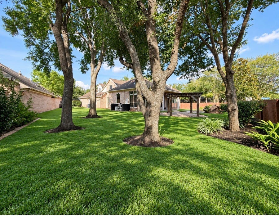 Property photo for 8746 Rippling Water Drive, Sugar Land, TX
