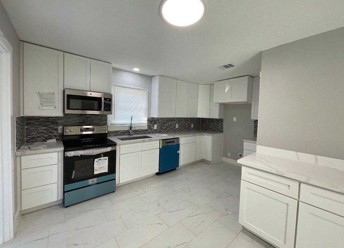 19506 Old Galveston Road, Webster, TX 77598 19506 Old Galveston Road, Webster, TX 77598