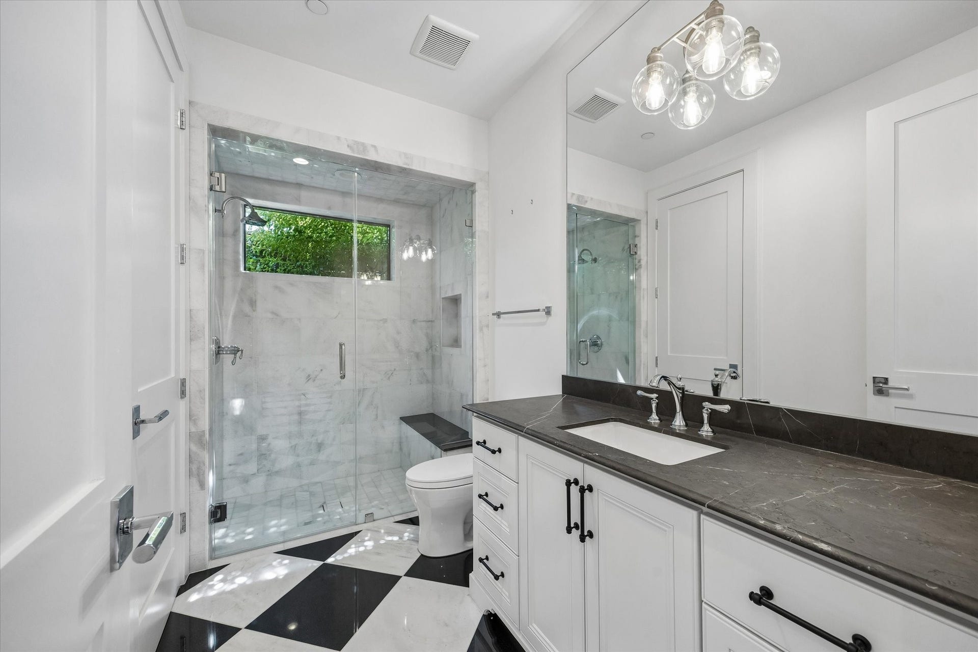 1331 Peden Street, Houston, TX 77006 1331 Peden Street, Houston, TX 77006