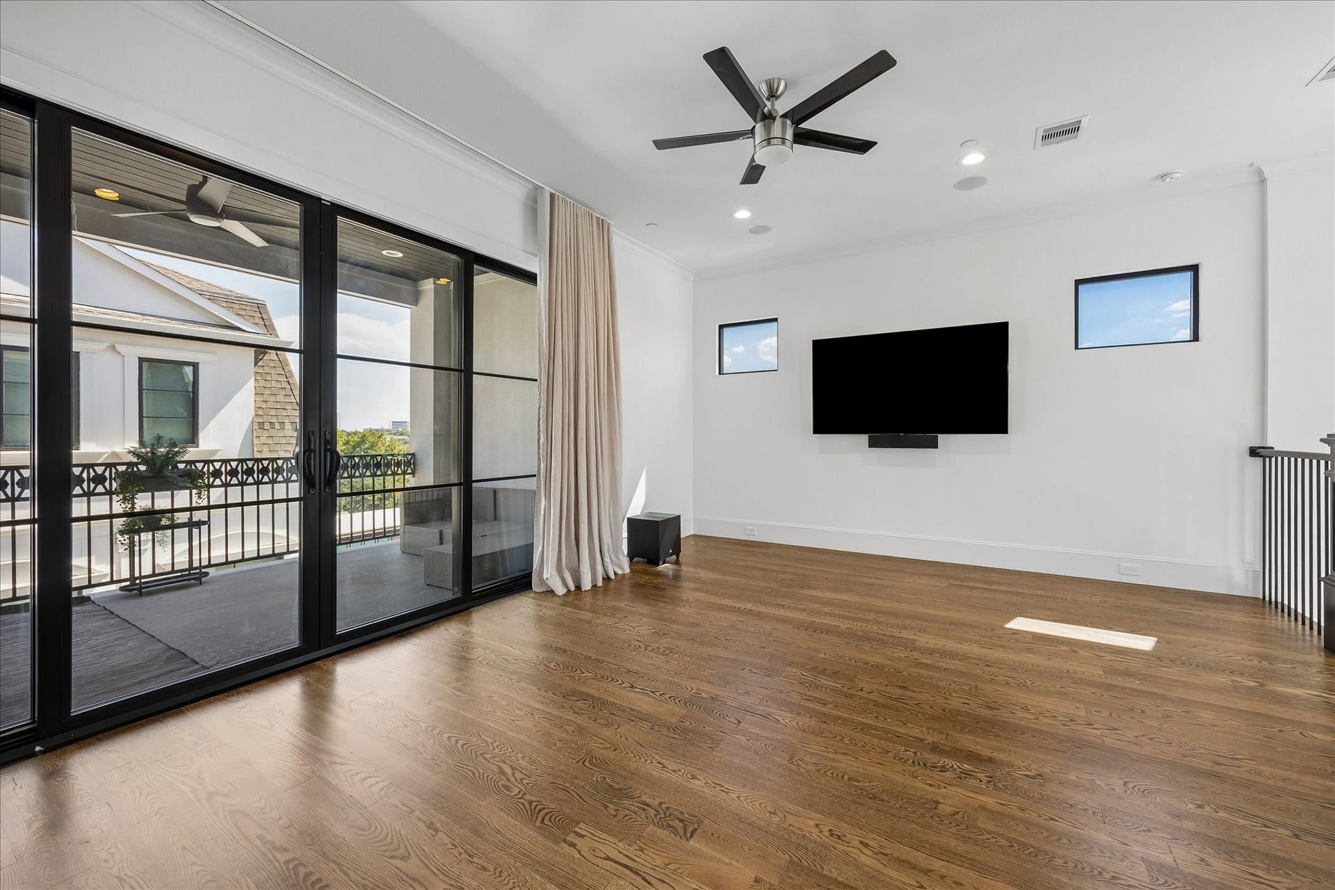 1331 Peden Street, Houston, TX 77006 1331 Peden Street, Houston, TX 77006