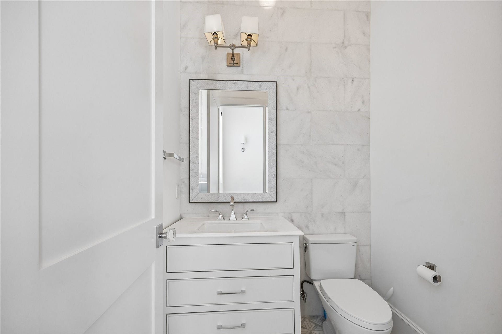 1331 Peden Street, Houston, TX 77006 1331 Peden Street, Houston, TX 77006