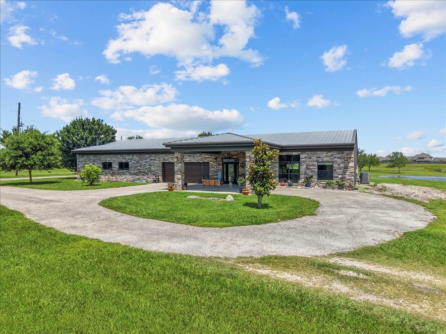 Property photo for 10210 Masters Road, Manvel, TX
