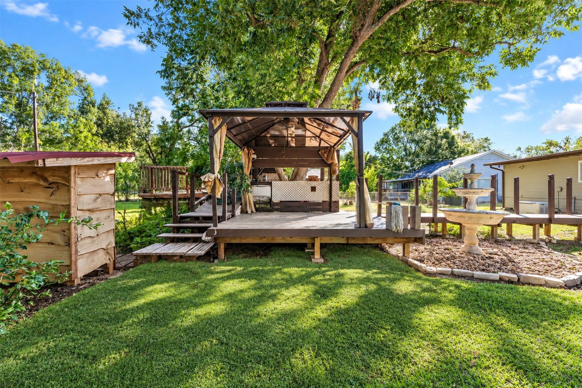 115 Camellia Street, Lake Jackson, TX 77566 115 Camellia Street, Lake Jackson, TX 77566