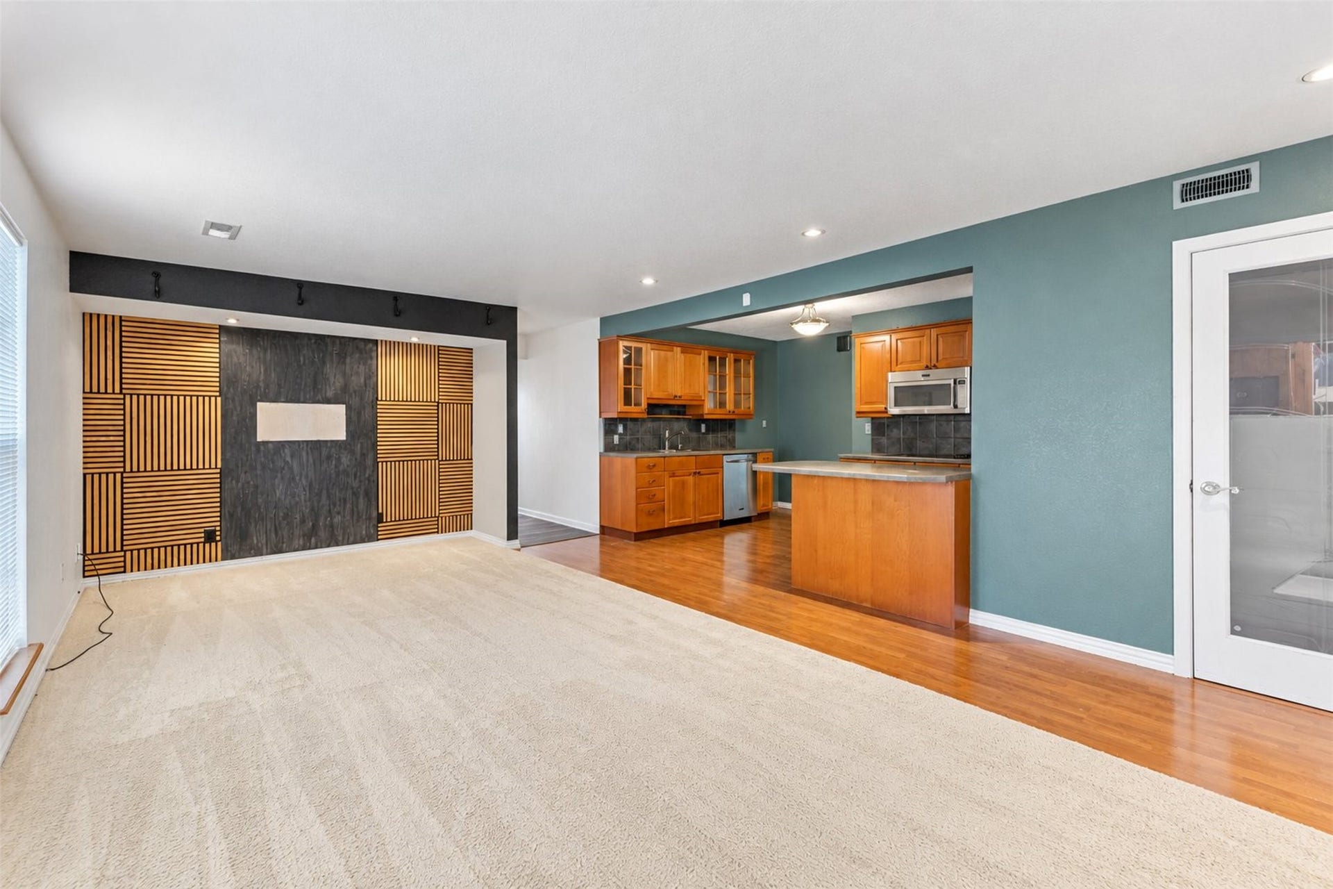 115 Camellia Street, Lake Jackson, TX 77566 115 Camellia Street, Lake Jackson, TX 77566