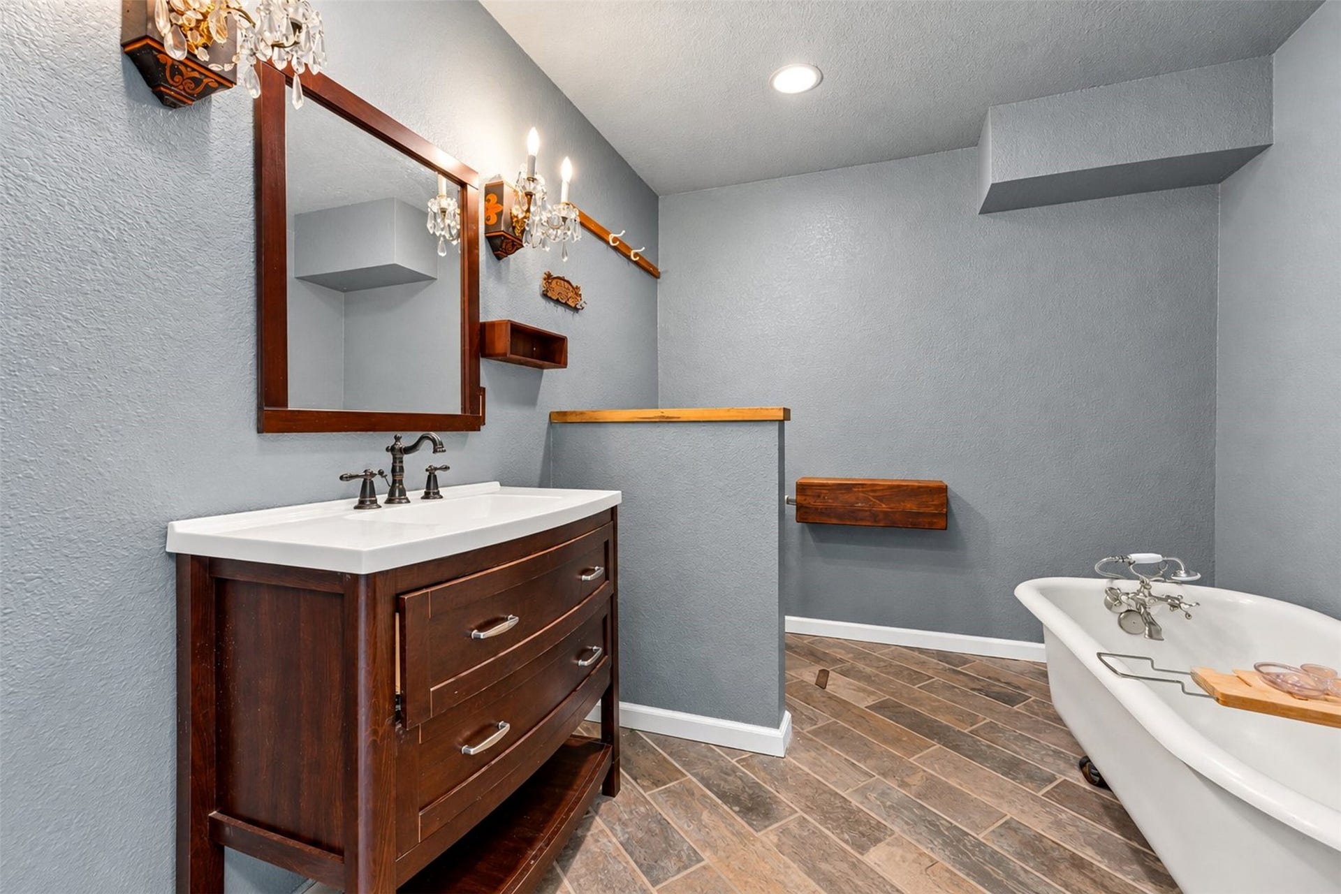 115 Camellia Street, Lake Jackson, TX 77566 115 Camellia Street, Lake Jackson, TX 77566