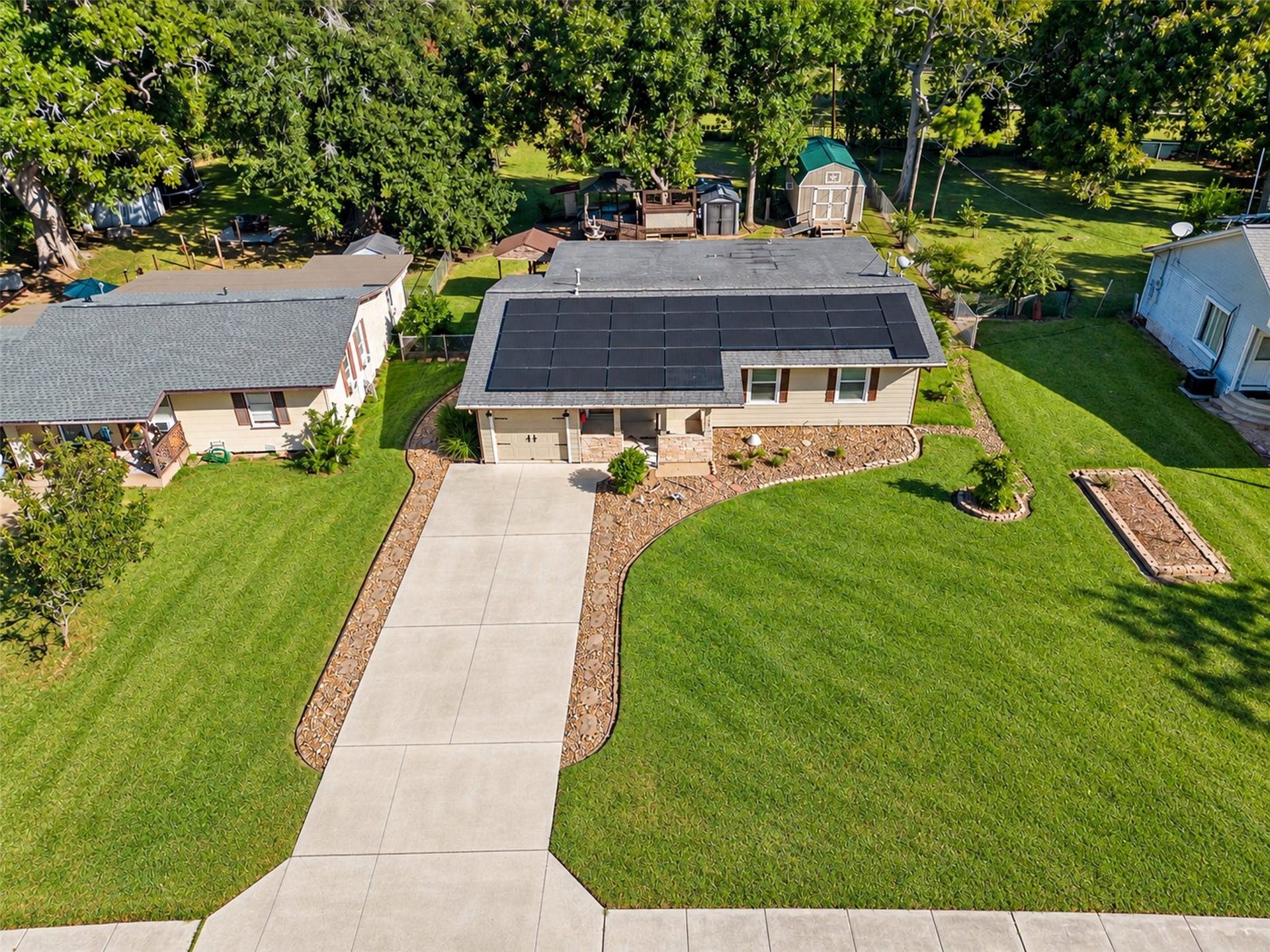 115 Camellia Street, Lake Jackson, TX 77566 115 Camellia Street, Lake Jackson, TX 77566