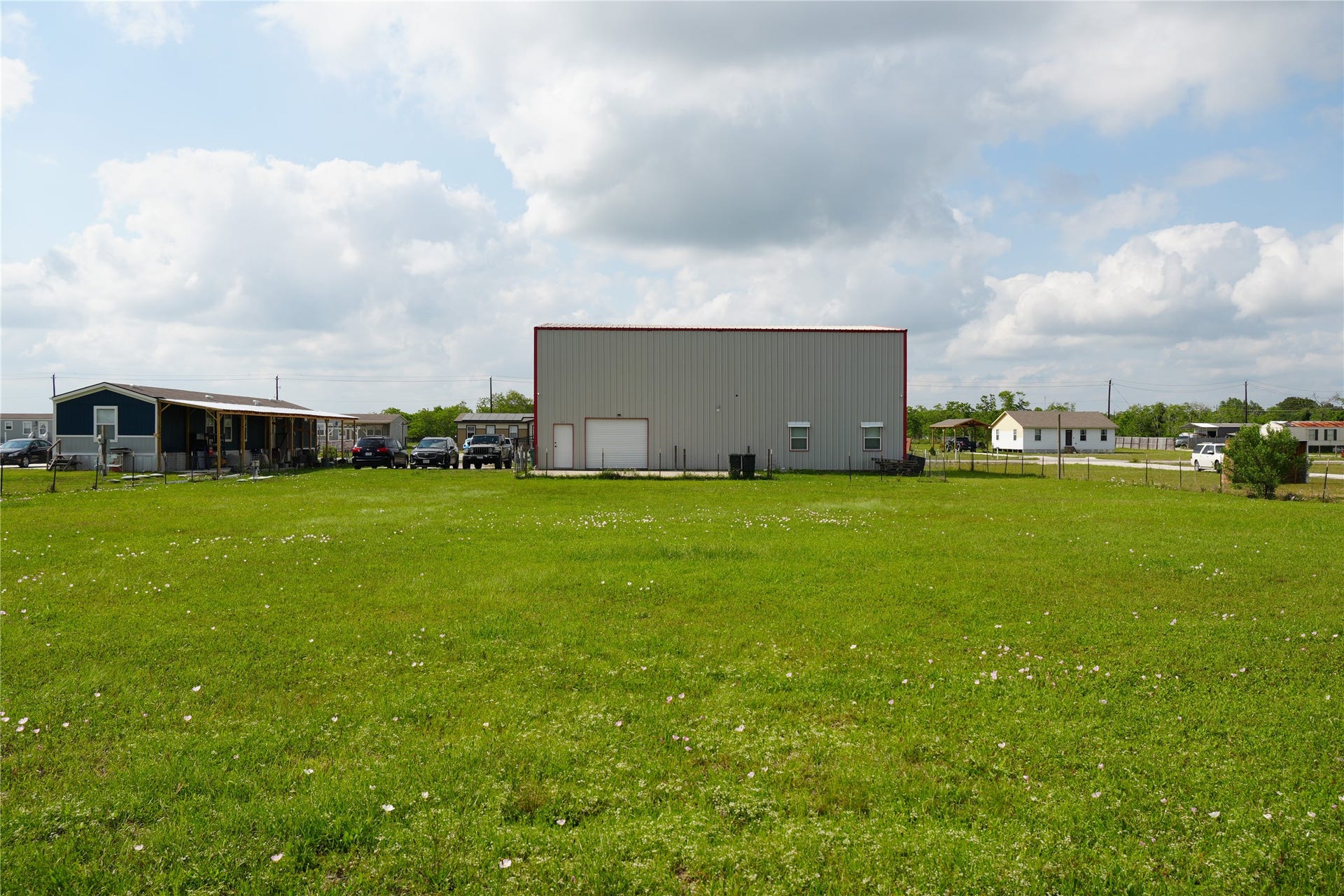 8417 Los Robles Avenue, Alvin, TX 77511 8417 Los Robles Avenue, Alvin, TX 77511