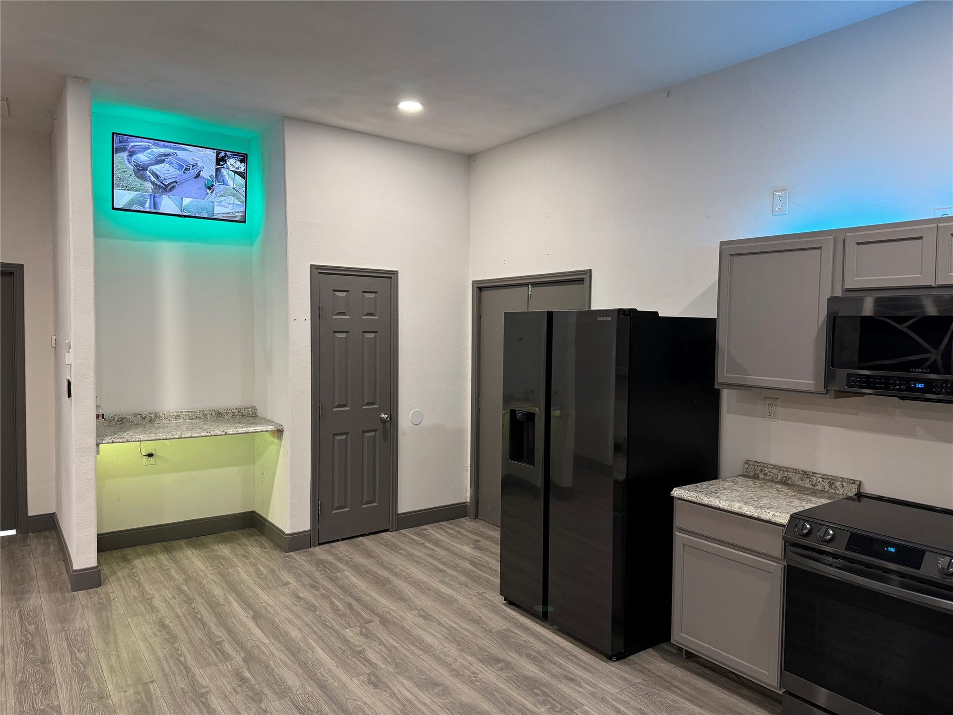 8417 Los Robles Avenue, Alvin, TX 77511 8417 Los Robles Avenue, Alvin, TX 77511