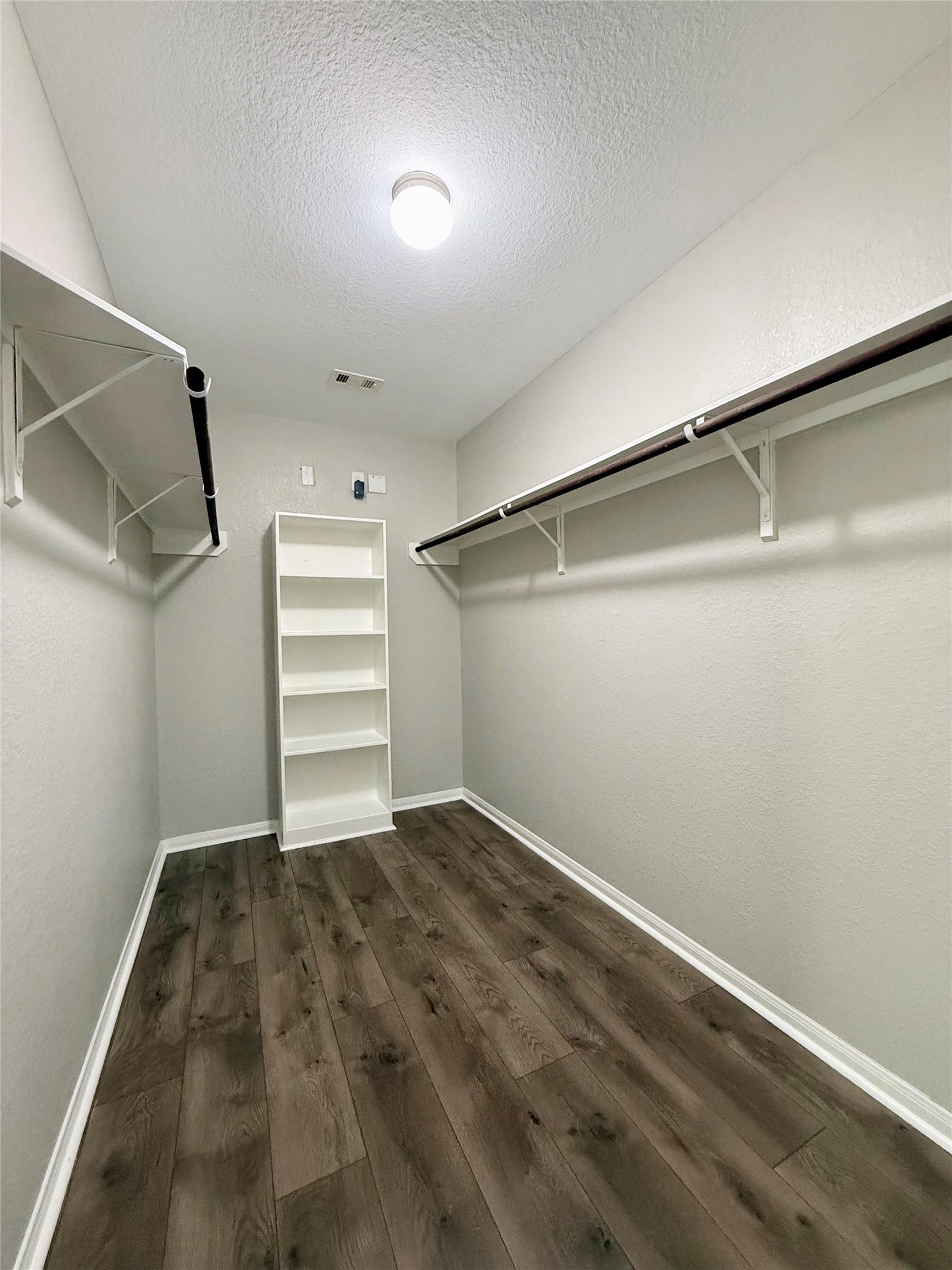 3111 View Valley Trail, Katy, TX 77493 3111 View Valley Trail, Katy, TX 77493