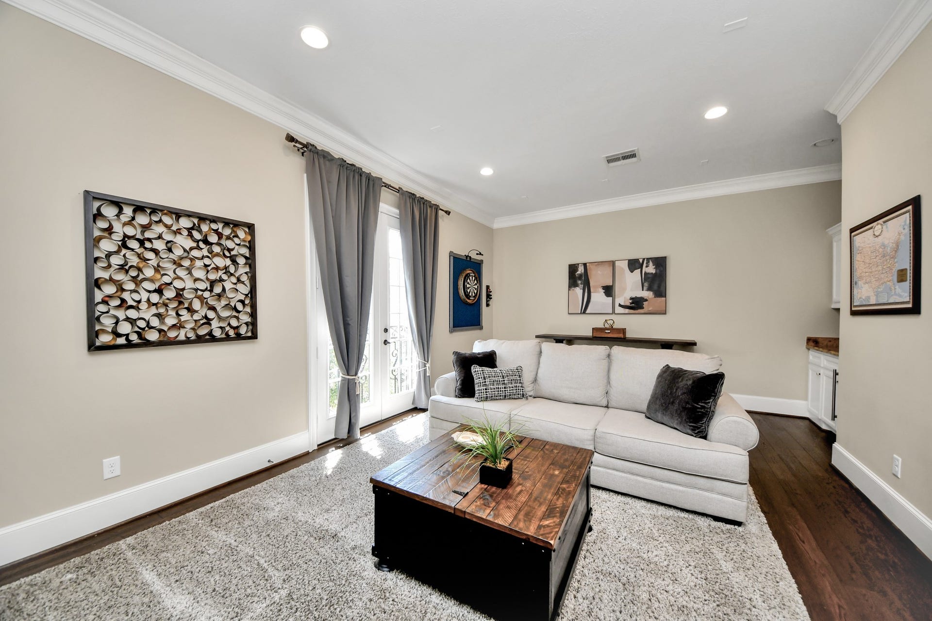 1202 Gross Street, Houston, TX 77019 1202 Gross Street, Houston, TX 77019