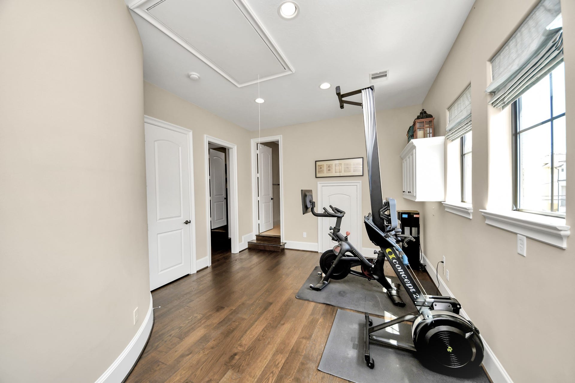 1202 Gross Street, Houston, TX 77019 1202 Gross Street, Houston, TX 77019
