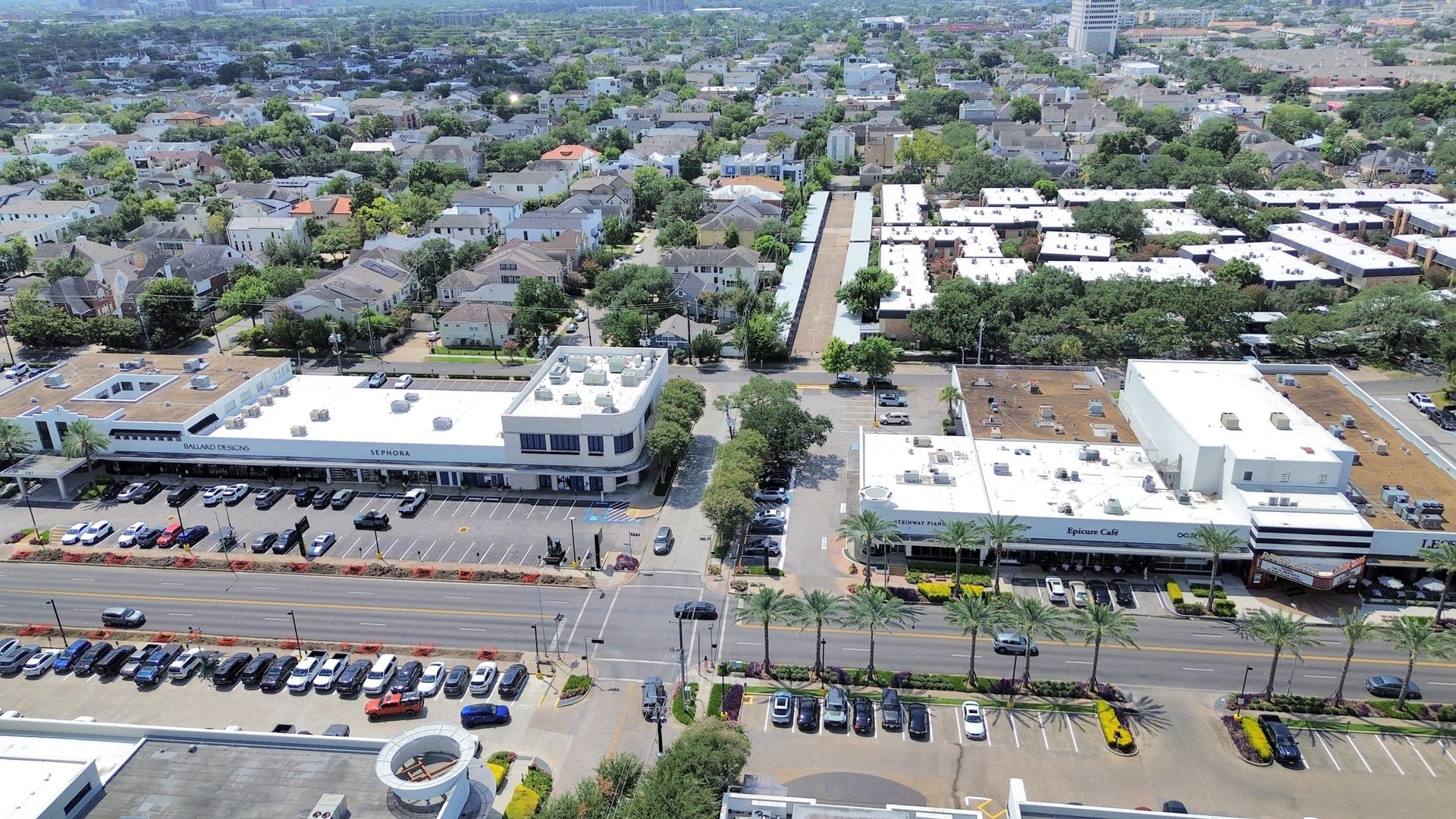 1202 Gross Street, Houston, TX 77019 1202 Gross Street, Houston, TX 77019