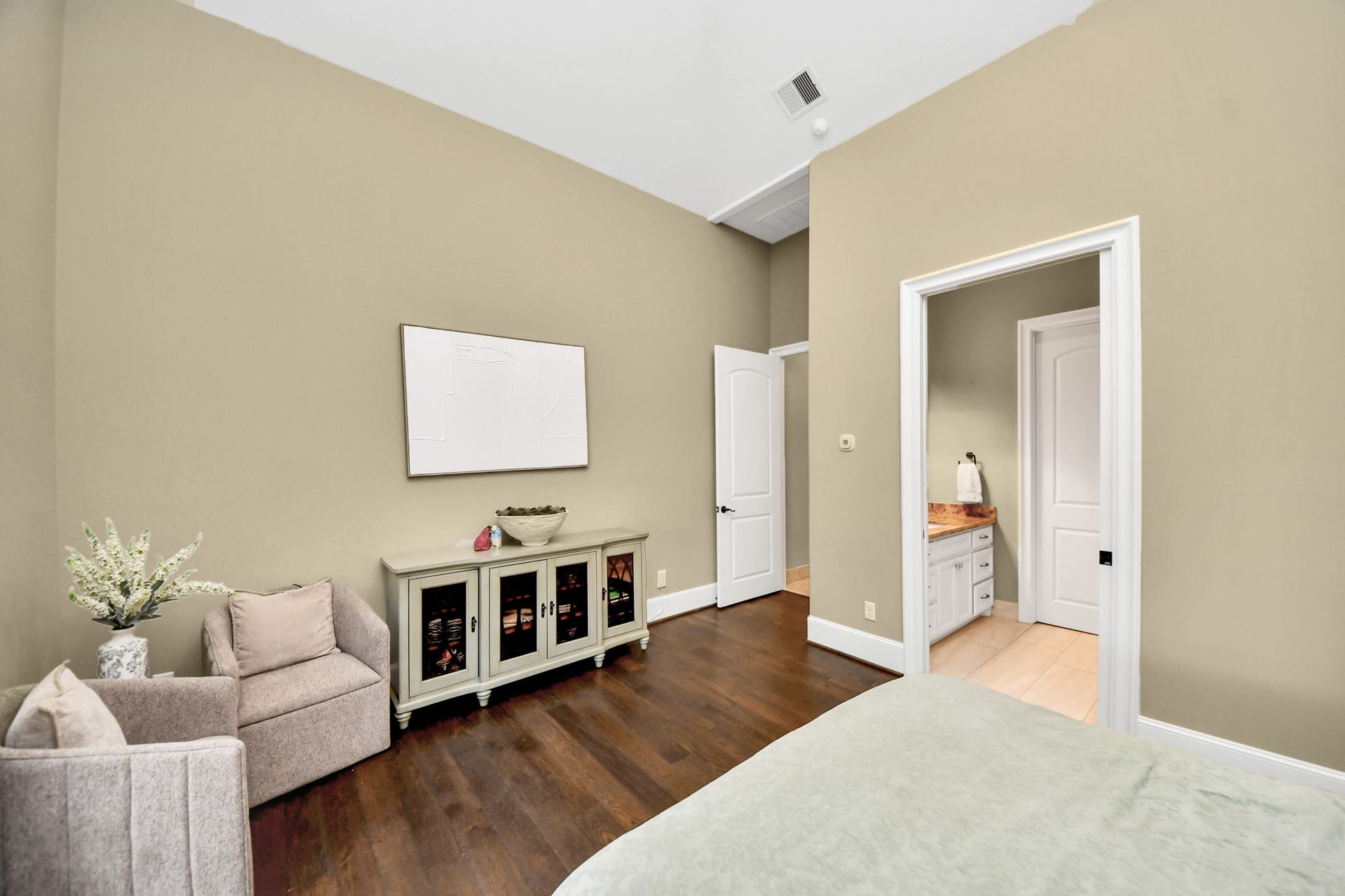 1202 Gross Street, Houston, TX 77019 1202 Gross Street, Houston, TX 77019