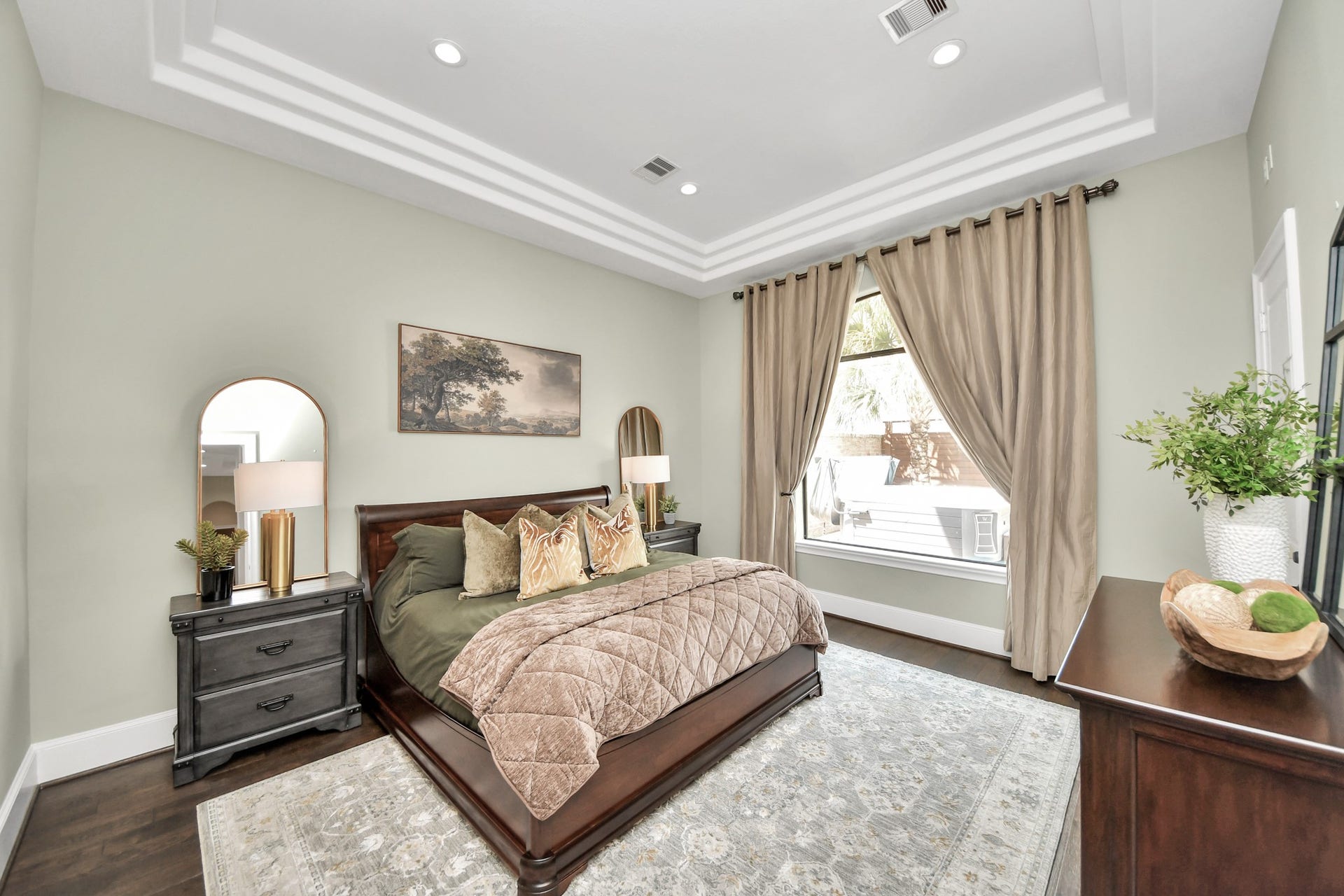 1202 Gross Street, Houston, TX 77019 1202 Gross Street, Houston, TX 77019