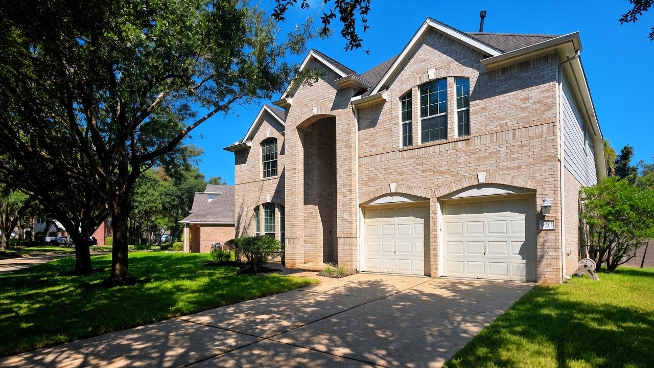 3319 Lily Pond Court, Missouri City, TX 77459 3319 Lily Pond Court, Missouri City, TX 77459