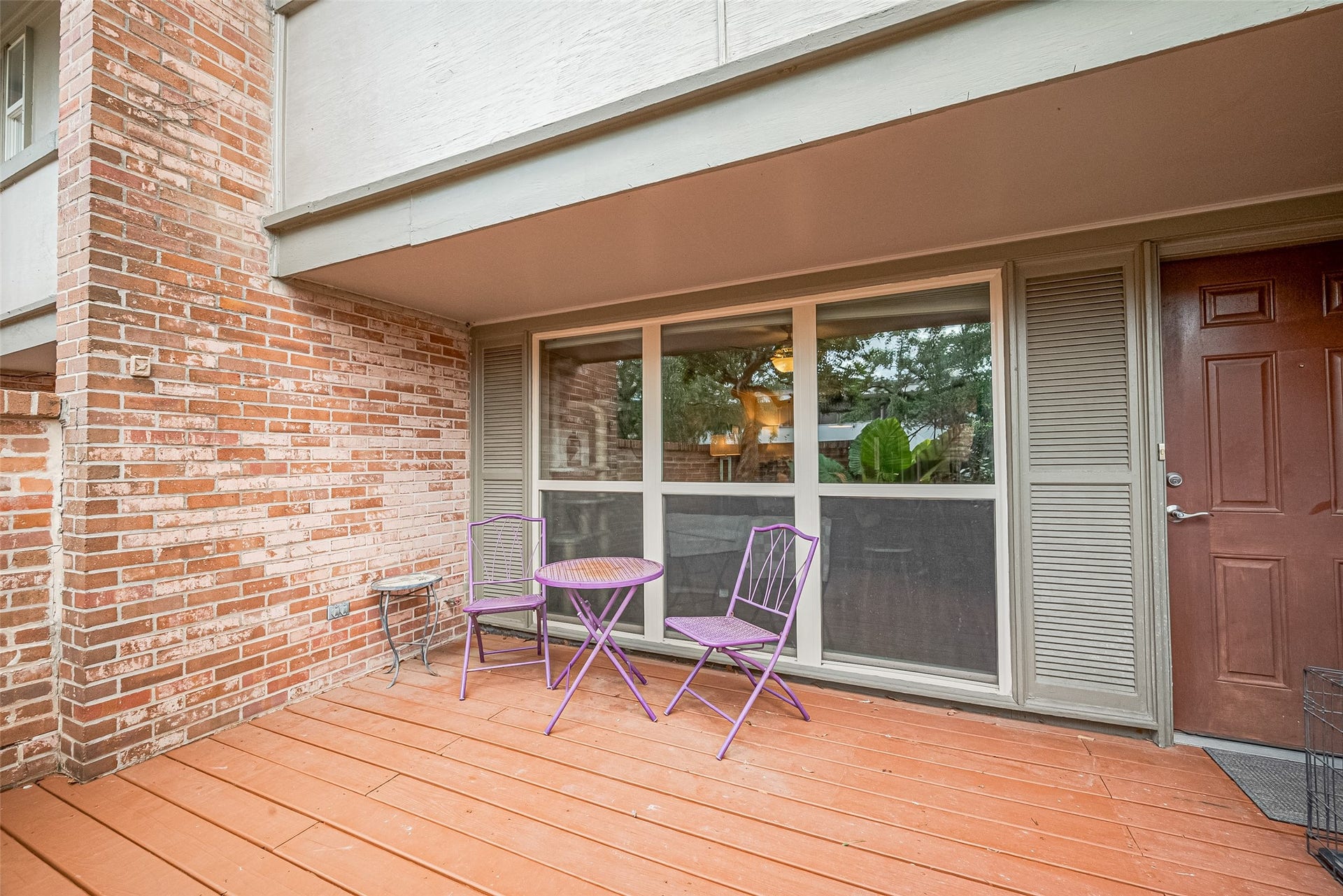 674 S Ripple Creek Drive, Houston, TX 77057