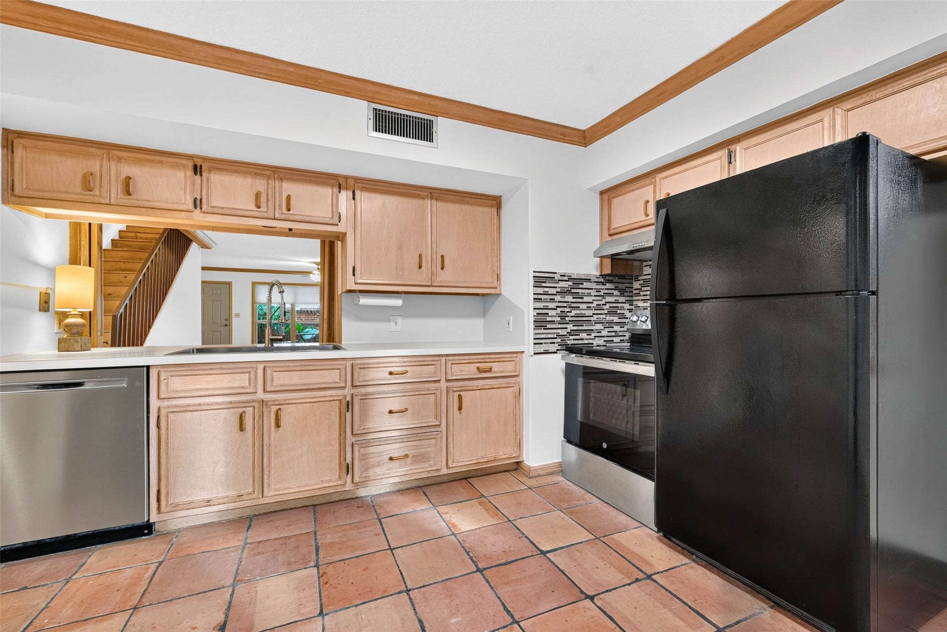 674 S Ripple Creek Drive, Houston, TX 77057