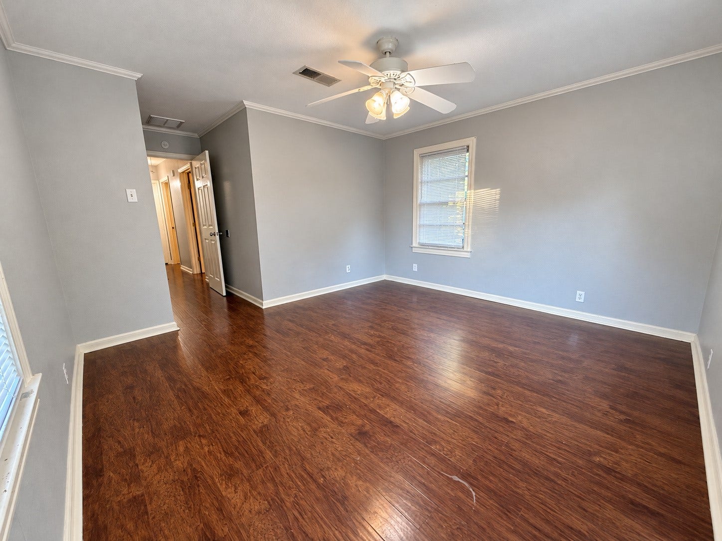 2604 S Houston Drive, La Marque, TX 77568 2604 S Houston Drive, La Marque, TX 77568