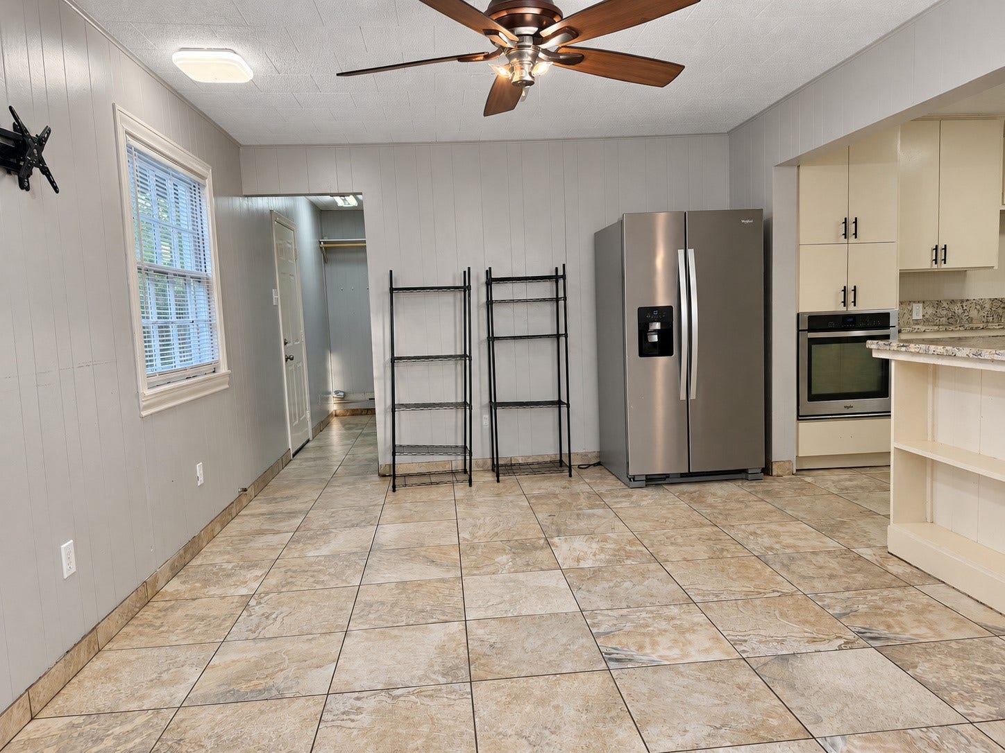 2604 S Houston Drive, La Marque, TX 77568 2604 S Houston Drive, La Marque, TX 77568