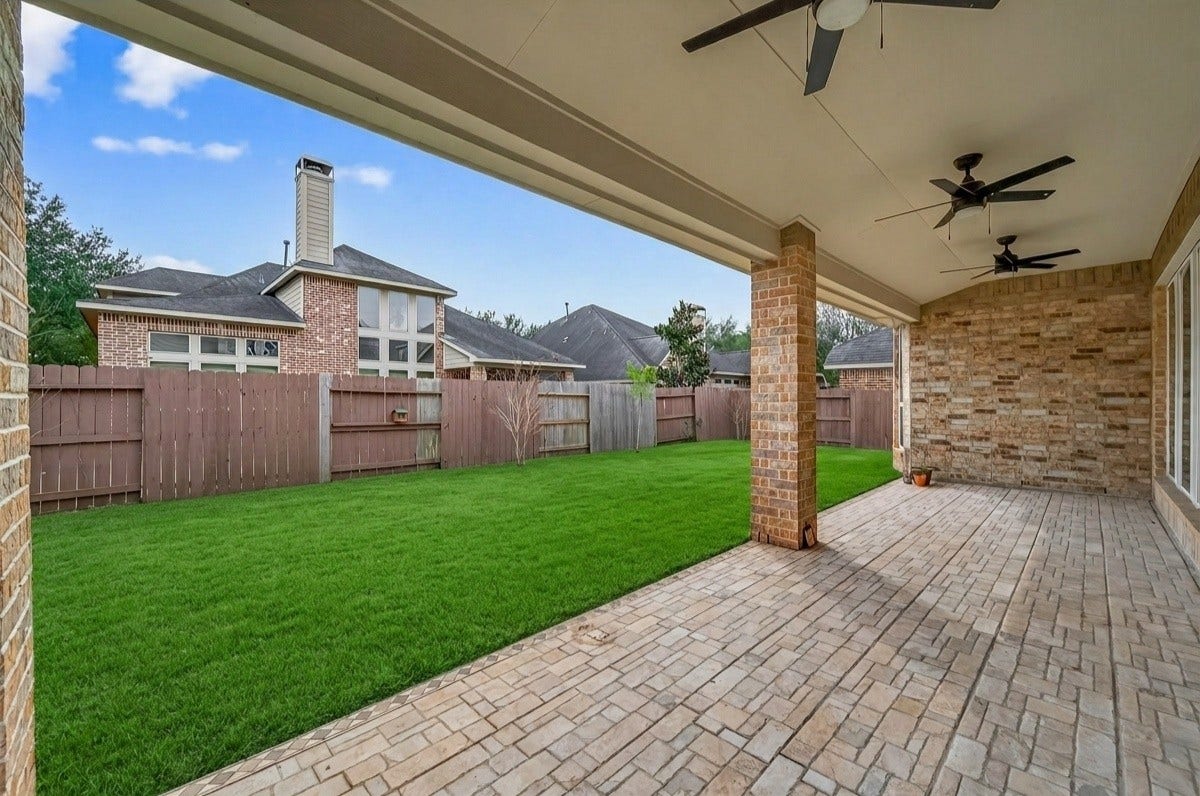 4423 Parkwater Cove Court SE, Sugar Land, TX 77479 Spacious Patio