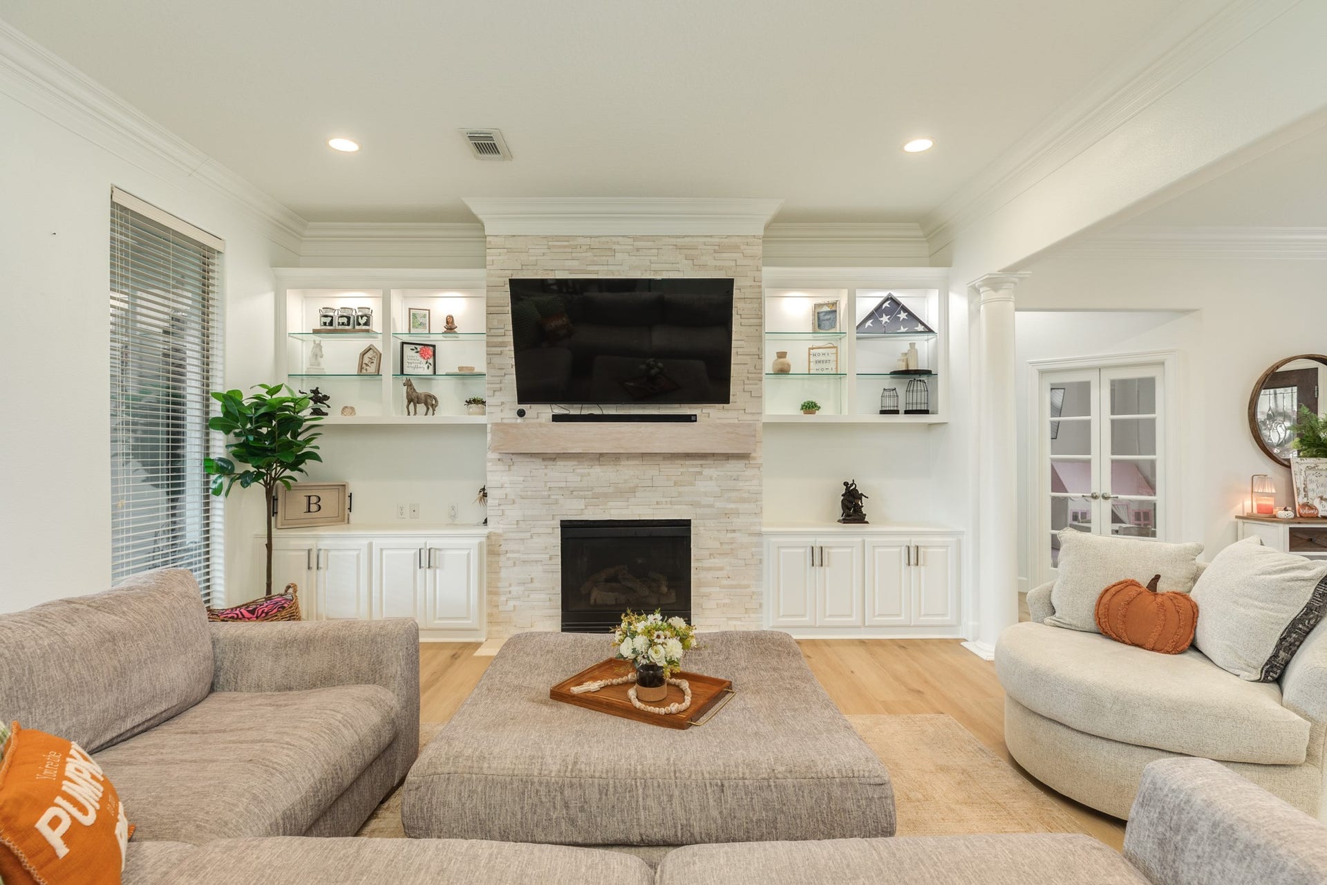 52 English Oak Court, Lake Jackson, TX 77566 52 English Oak Court, Lake Jackson, TX 77566