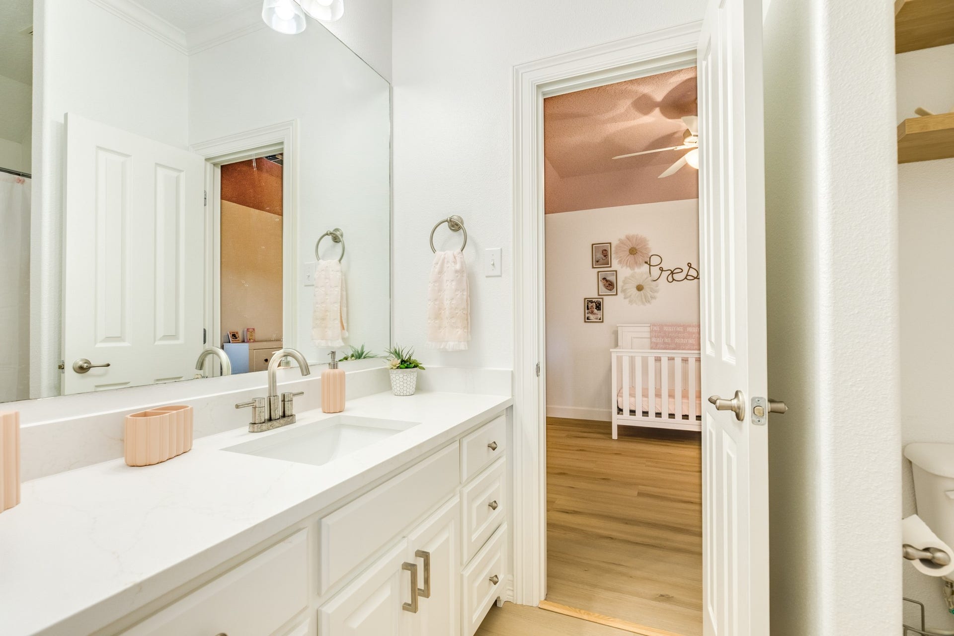 52 English Oak Court, Lake Jackson, TX 77566 52 English Oak Court, Lake Jackson, TX 77566