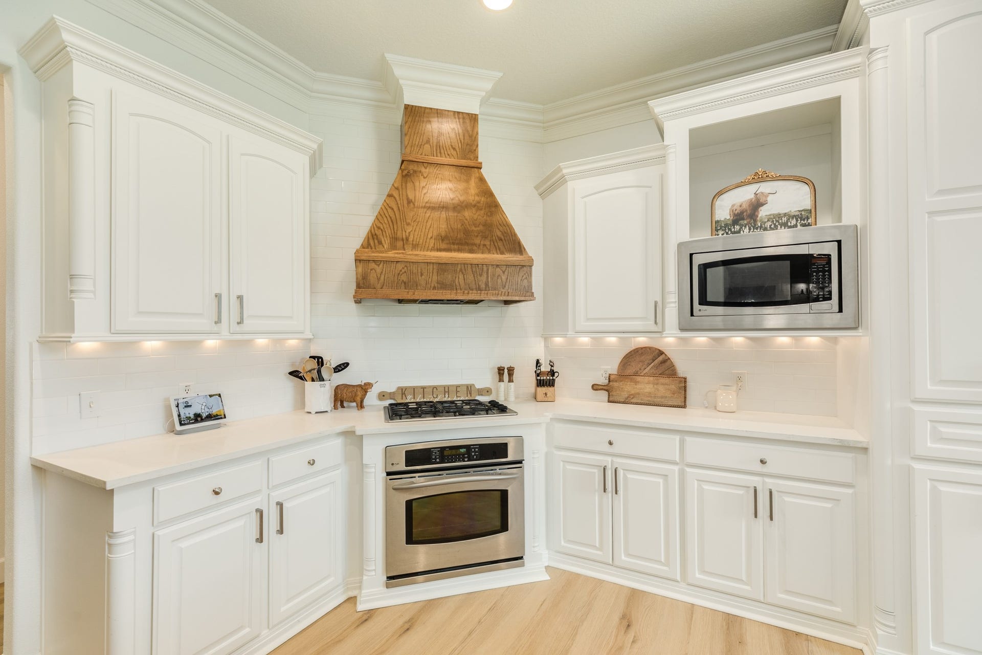 52 English Oak Court, Lake Jackson, TX 77566 52 English Oak Court, Lake Jackson, TX 77566