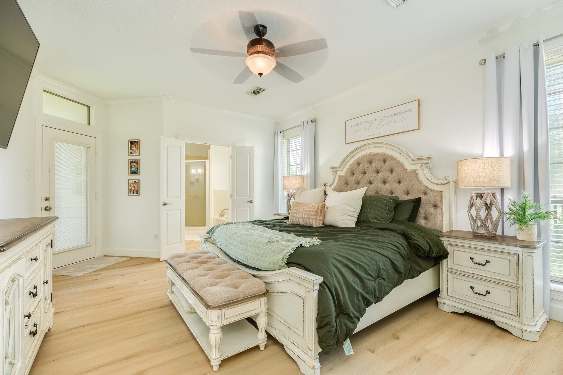 52 English Oak Court, Lake Jackson, TX 77566 52 English Oak Court, Lake Jackson, TX 77566