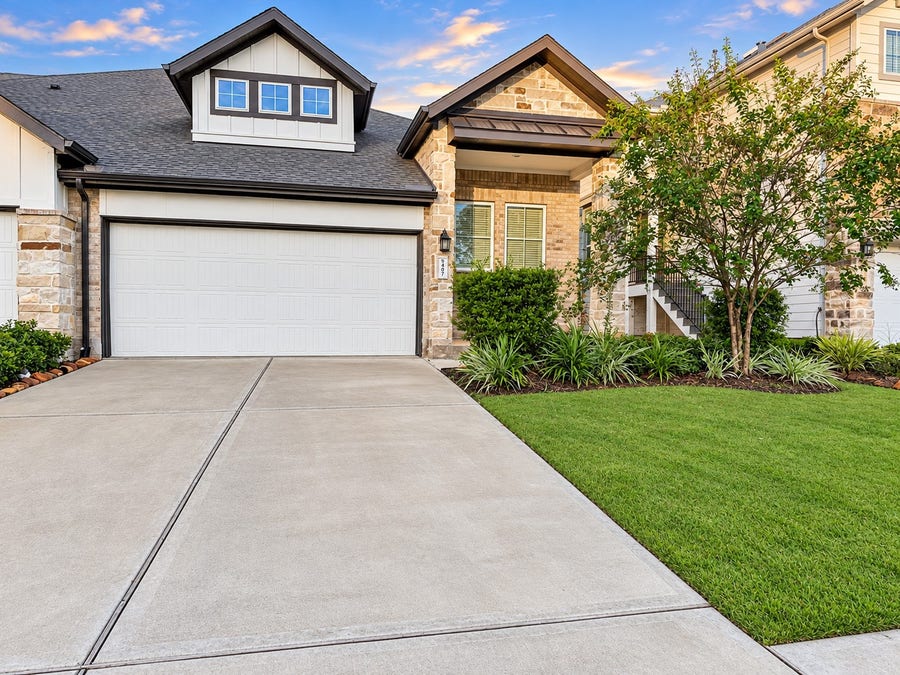 Property photo for 9407 Lantern Light Drive, Missouri City, TX