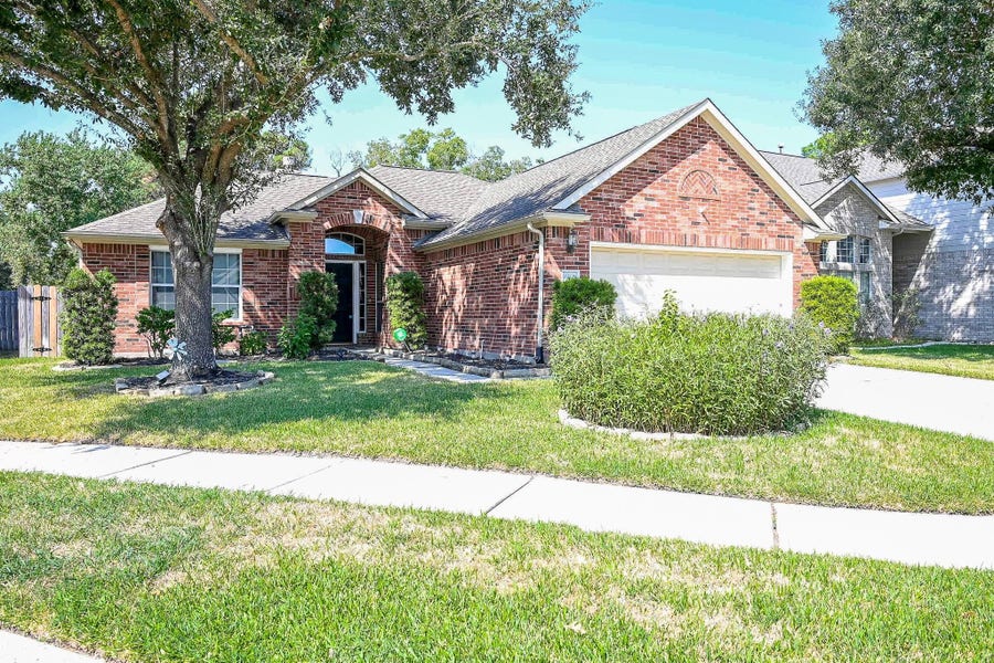 Property photo for 12138 Havenmist Drive, Tomball, TX