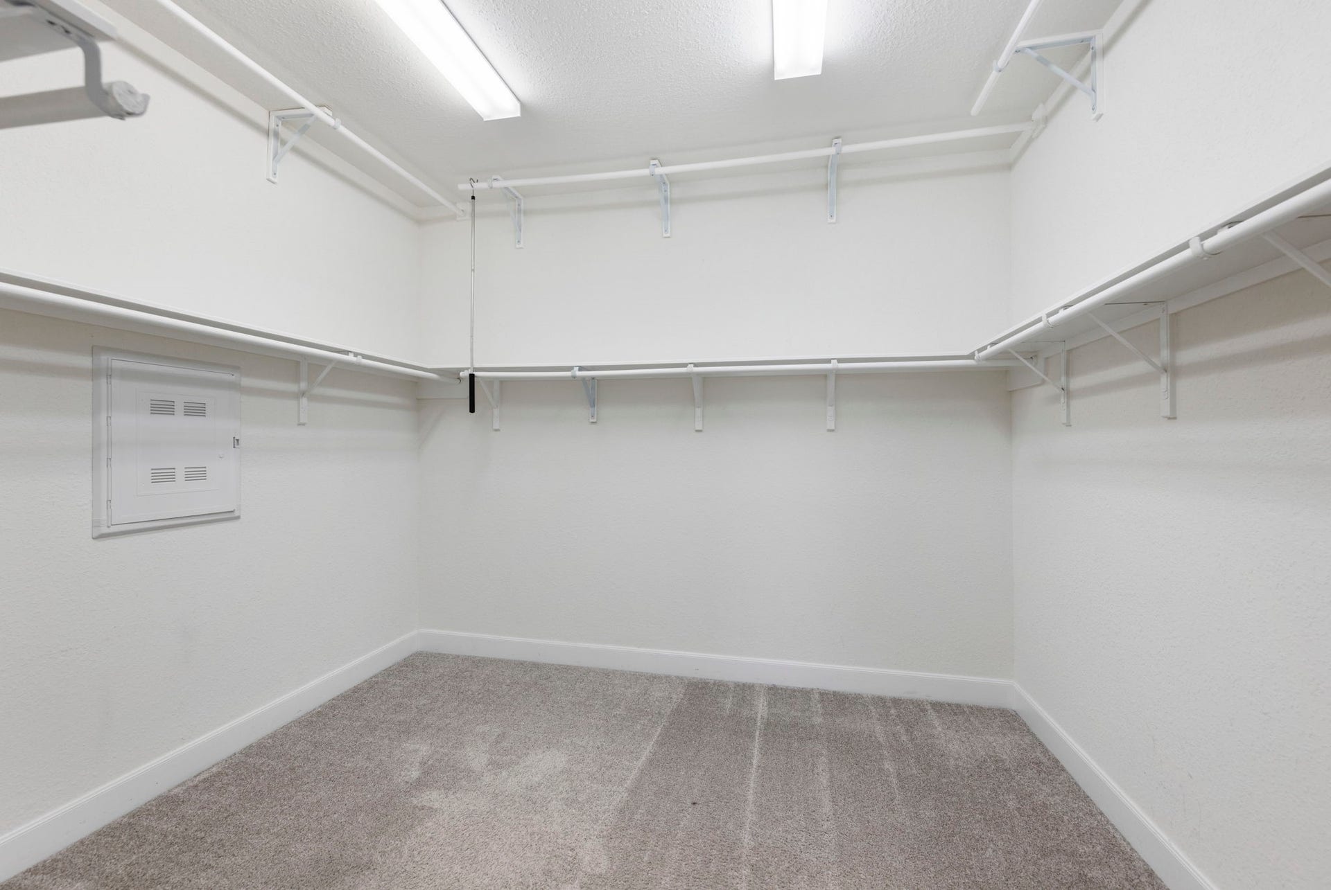 8731 Ute Creek Lane, Magnolia, TX 77354 Spacious walk-in closet.