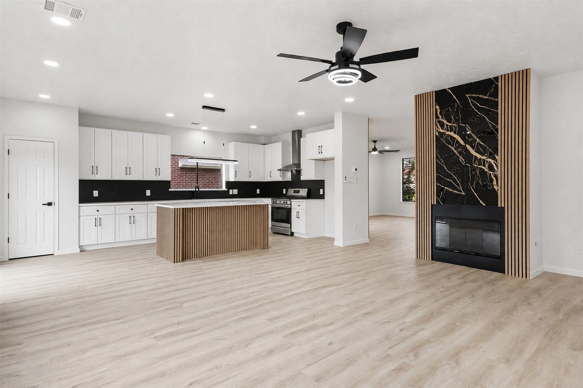 2522 Willow Springs Lane, Sugar Land, TX 77479