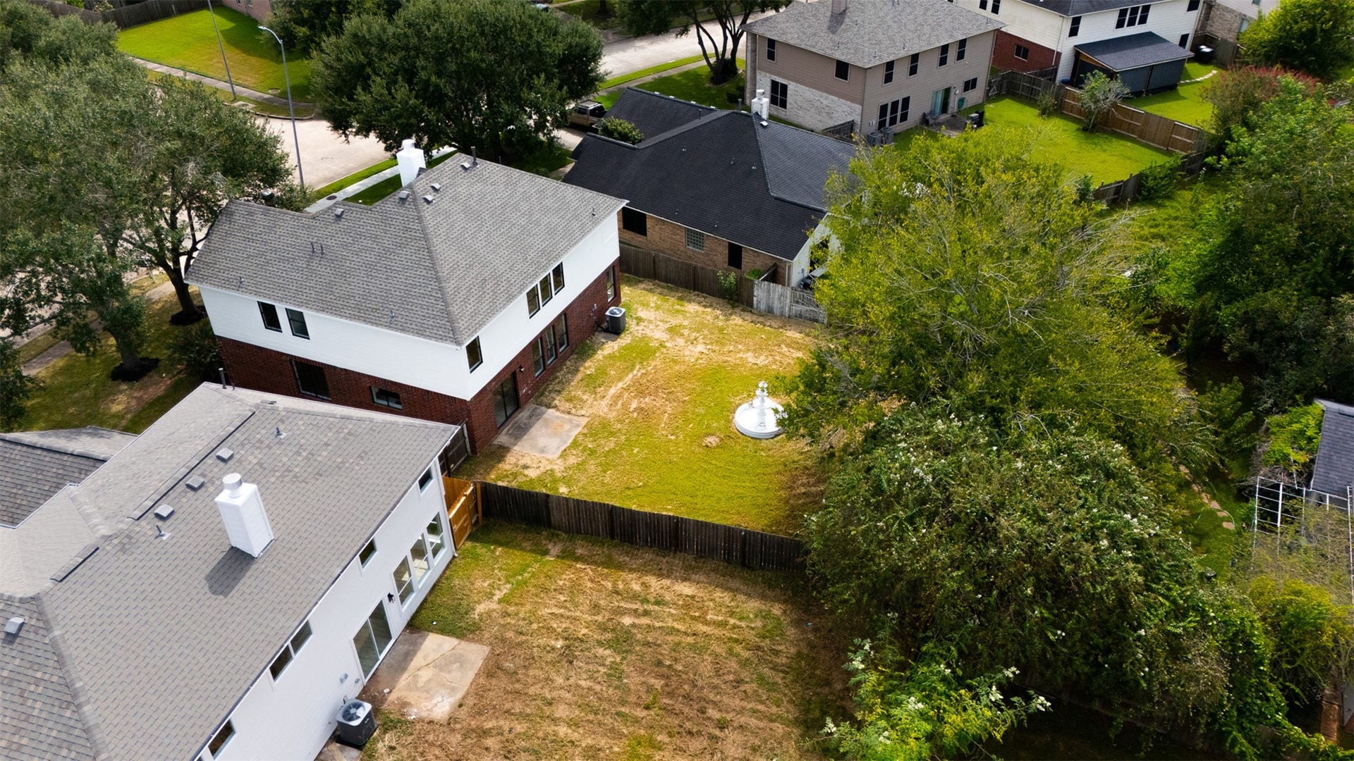 2522 Willow Springs Lane, Sugar Land, TX 77479