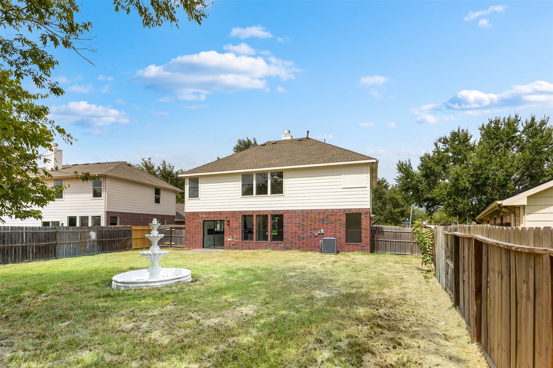 2522 Willow Springs Lane, Sugar Land, TX 77479