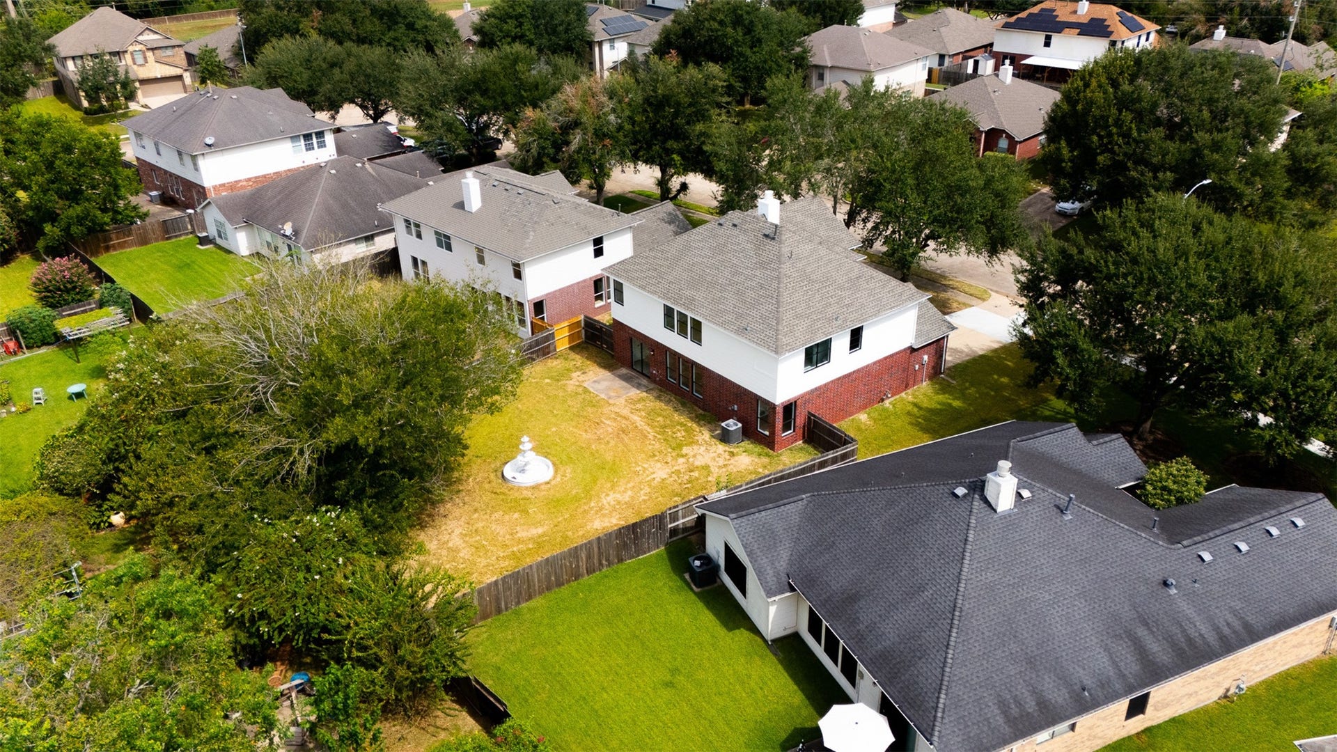 2522 Willow Springs Lane, Sugar Land, TX 77479