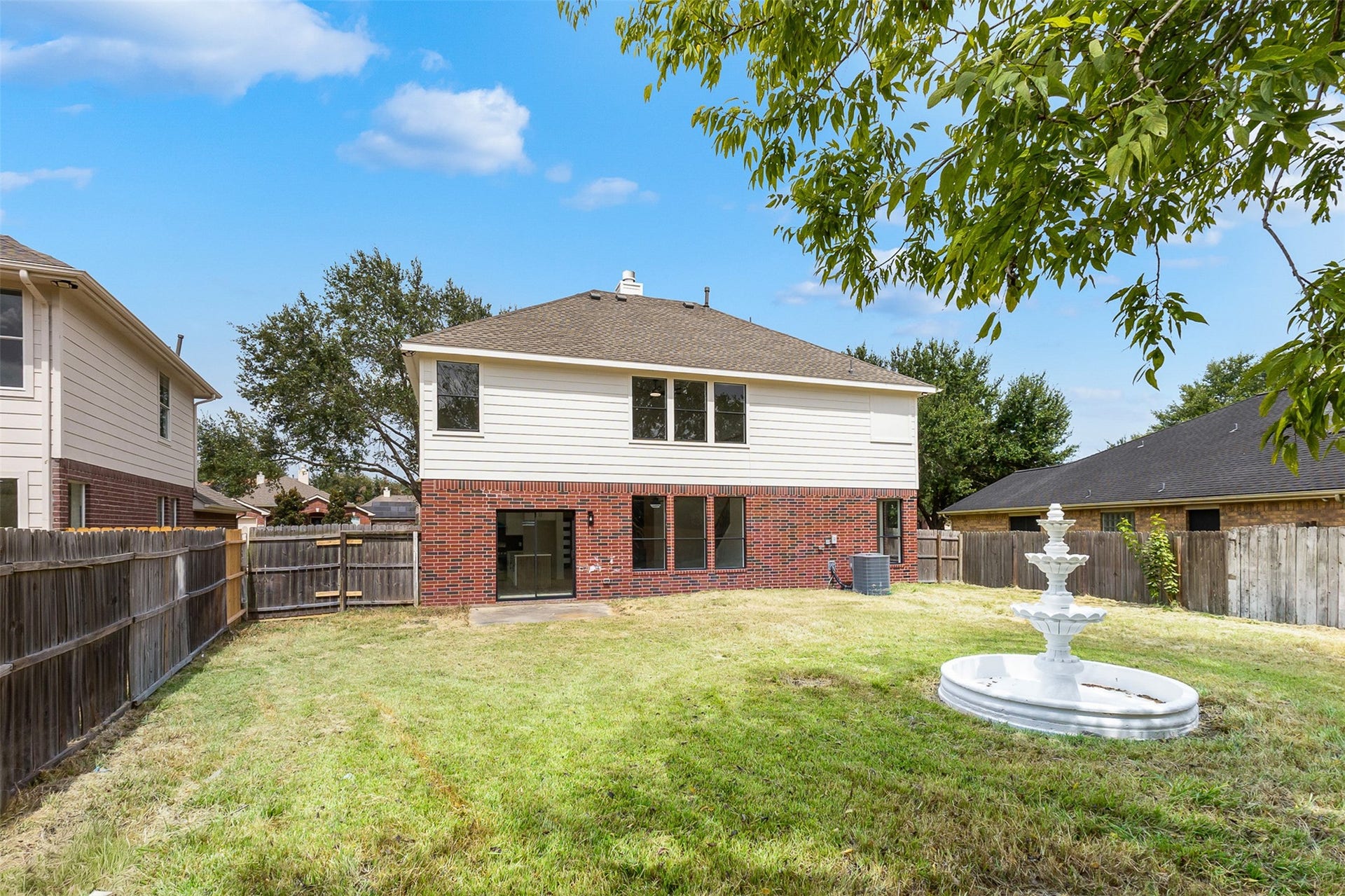 2522 Willow Springs Lane, Sugar Land, TX 77479