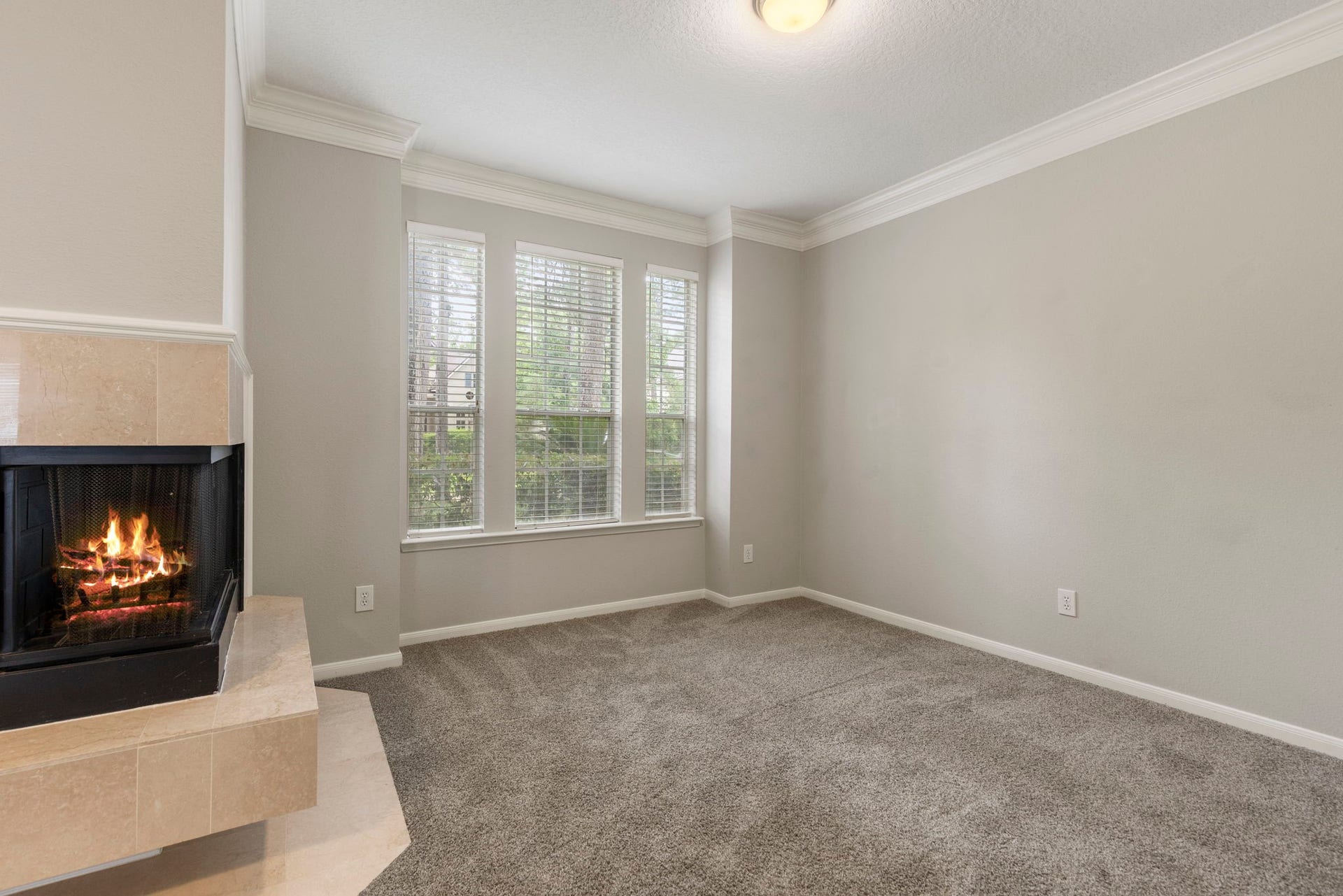 27 Stargazer Place, The Woodlands, TX 77381 There is even a fireplace and a very large extra room that can be used as an Exercise space, Office, Nursery, skies the limit.