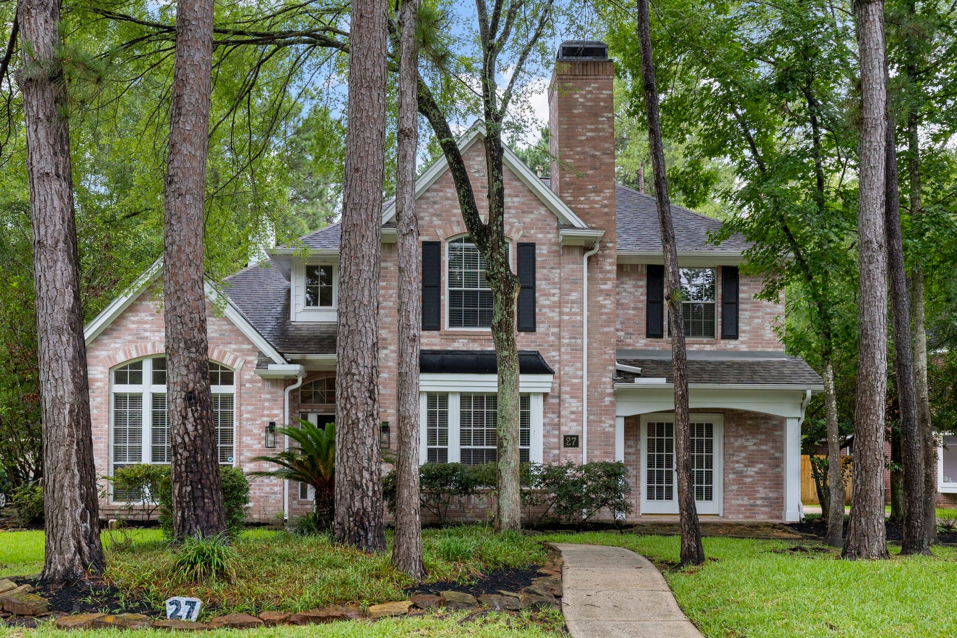 27 Stargazer Place, The Woodlands, TX 77381 Welcome to 27 Stargazer