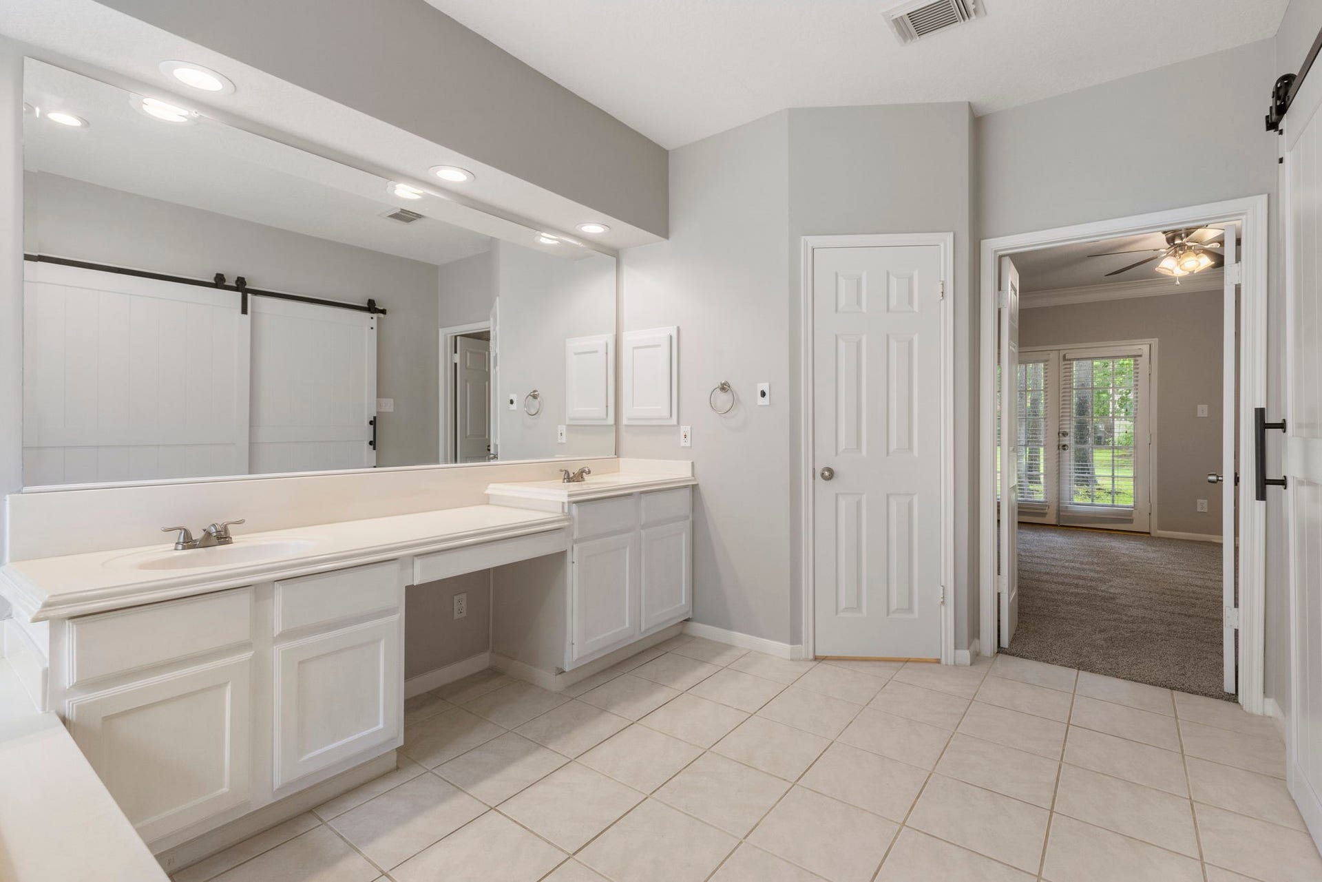 27 Stargazer Place, The Woodlands, TX 77381 27 Stargazer Place, The Woodlands, TX 77381