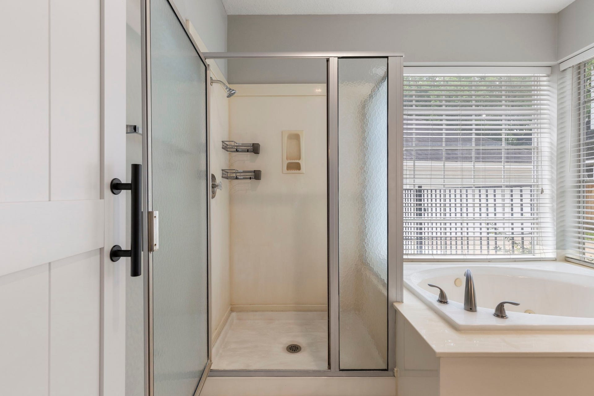 27 Stargazer Place, The Woodlands, TX 77381 27 Stargazer Place, The Woodlands, TX 77381