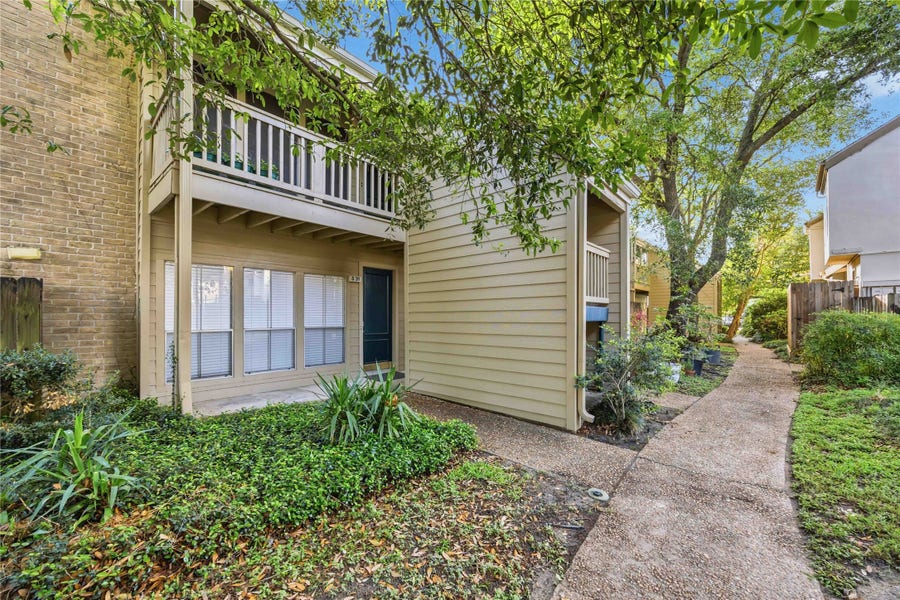 Property photo for 2100 Tanglewilde Street, #531, Houston, TX