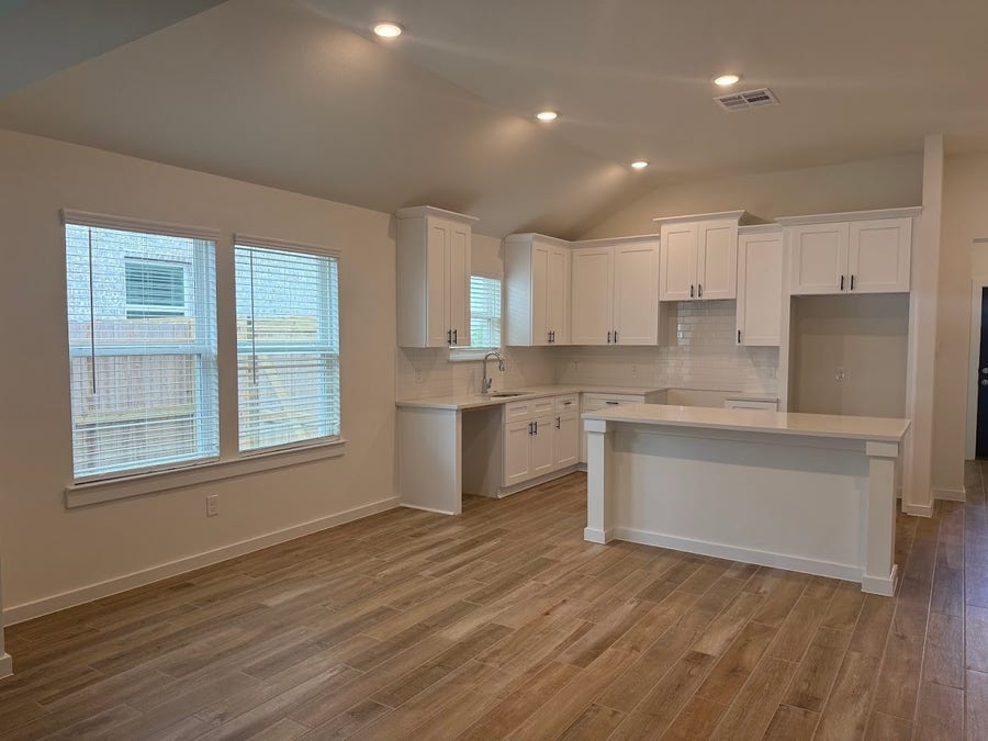 Property photo for 3134 Emerald Hill Dr, Angleton, TX