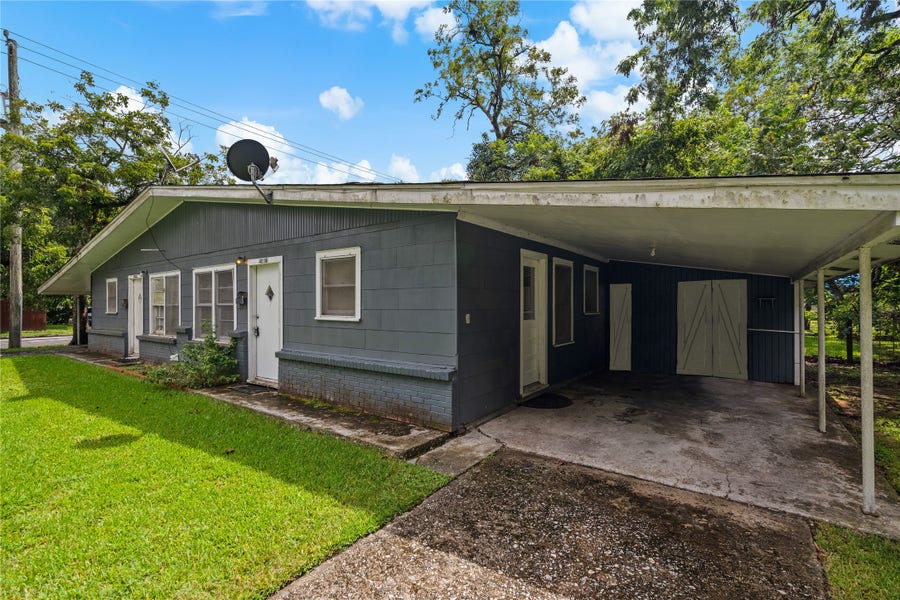 Property photo for 407 Forrest Street, Baytown, TX