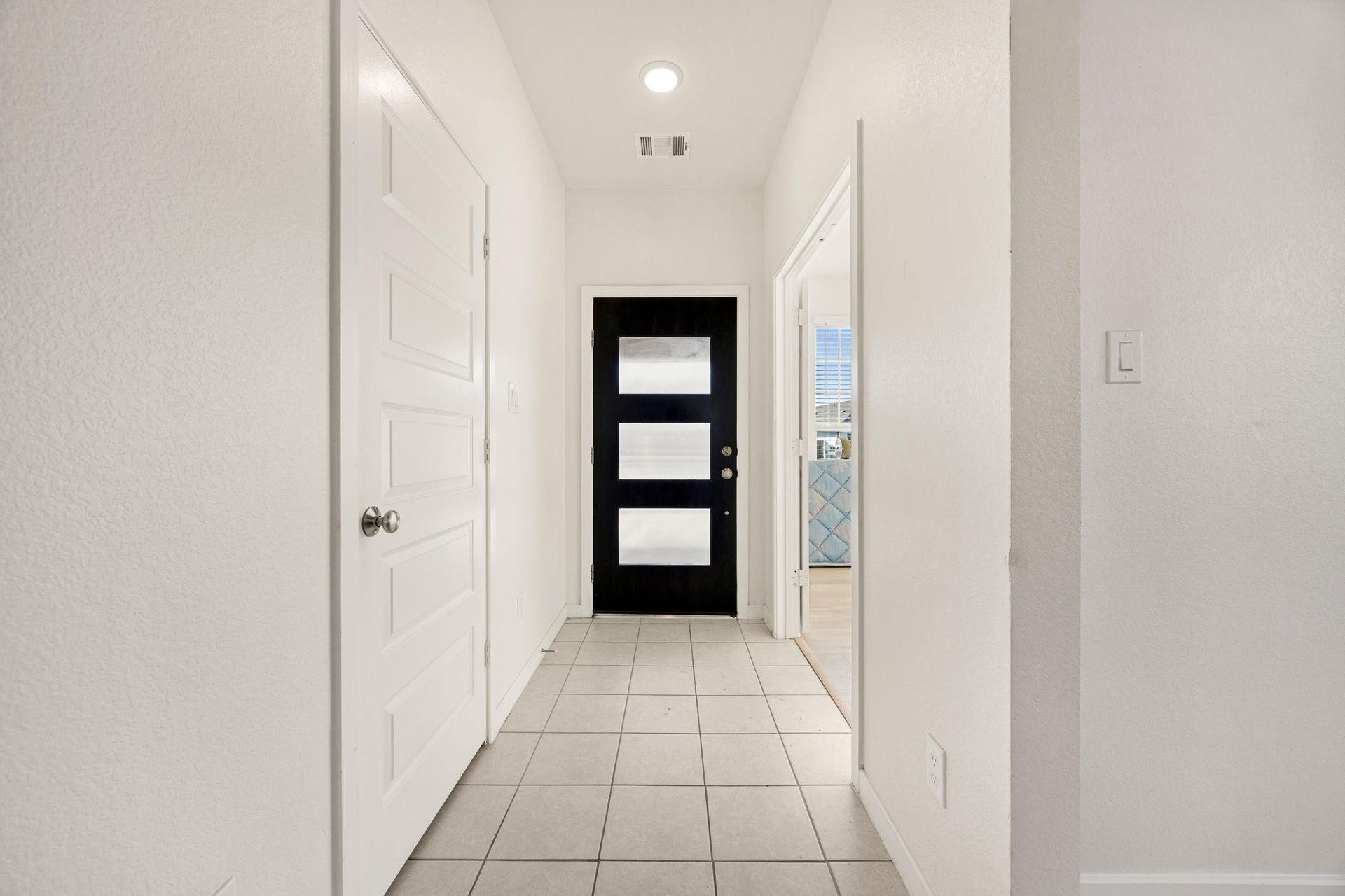 8106 Colony Chase Court, Richmond, TX 77407 Another view of the bright and inviting entryway.