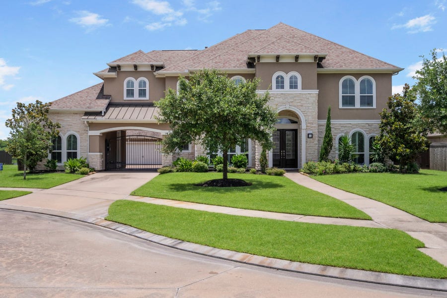 Property photo for 4426 Red Eagle Pass Lane, Manvel, TX