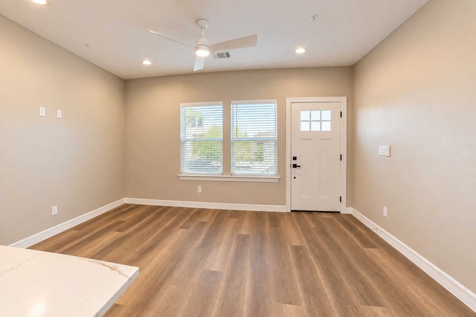 3252 Creekmont Drive, Houston, TX 77091 3252 Creekmont Drive, Houston, TX 77091